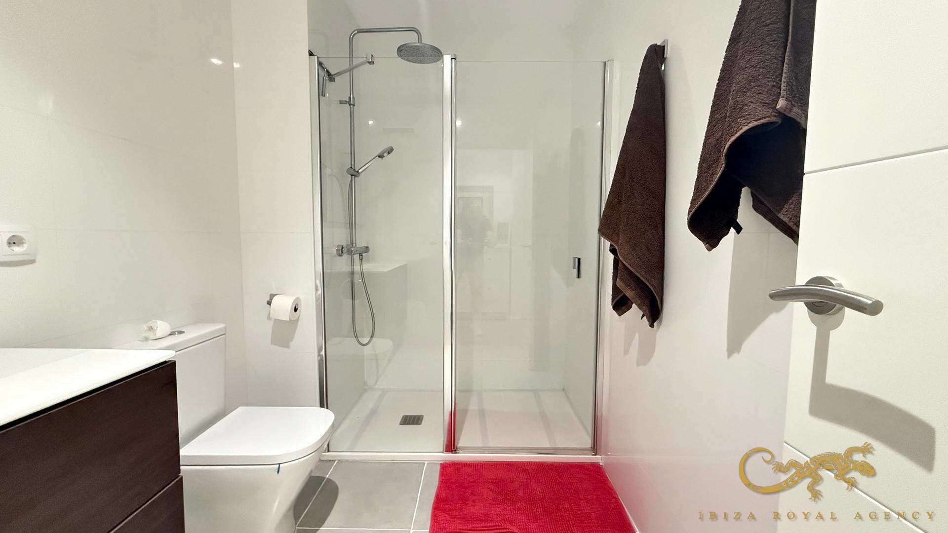 Huoneisto Ibiza town, Ibiza, Espanja 2 makuuhuonetta, 84 m2 No. 129997