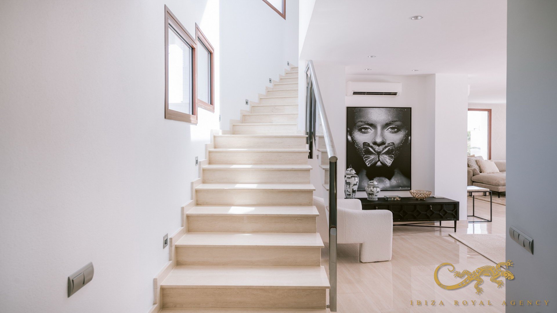 Villa i Sa Carroca, Ibiza, Spanien 4 sovrum, 325 kvm. Nr. 130016