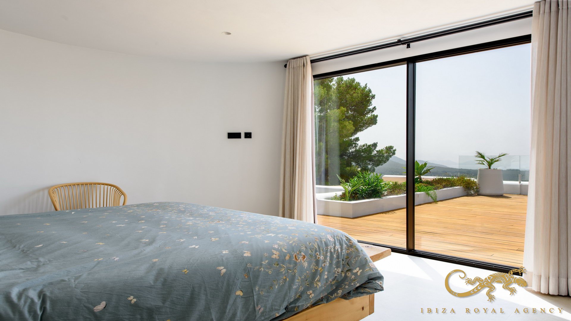 Huvila Es Cubells, Ibiza, Espanja 6 makuuhuonetta, 365 m2 No. 130008