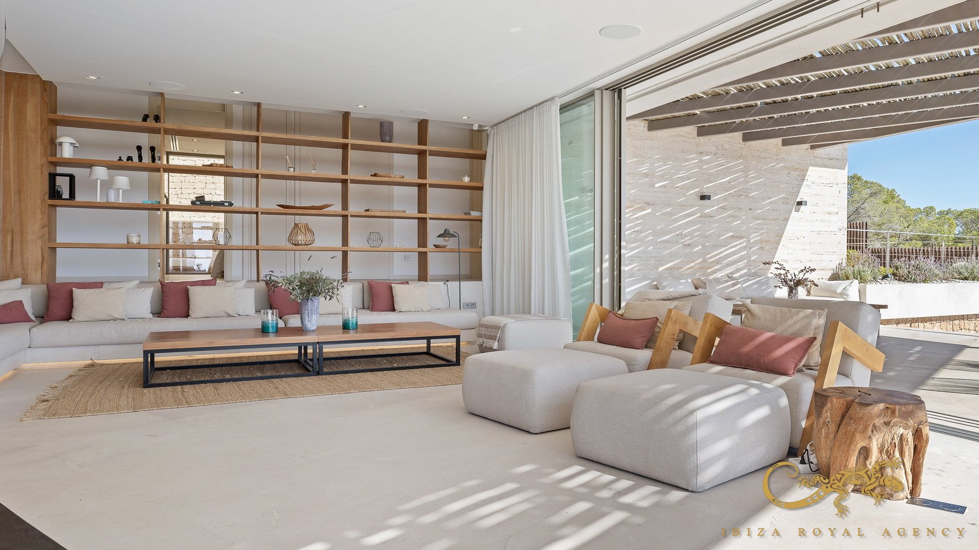 Immobilie in Jesus, Ibiza, Spanien 6 Schlafzimmer, 461 m2 Nr. 130028