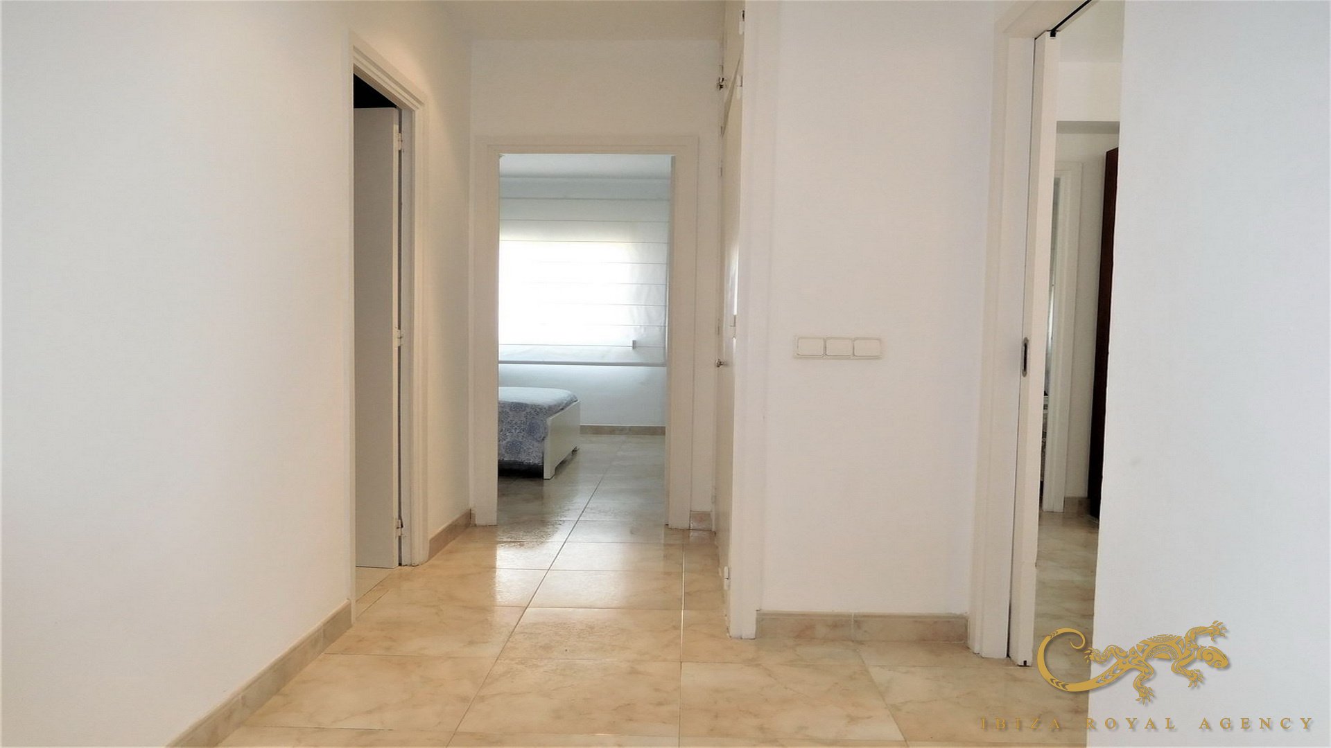 Apartamento en Ibiza ciudad, Ibiza, España 3 dormitorios, 107 m2 No. 129988