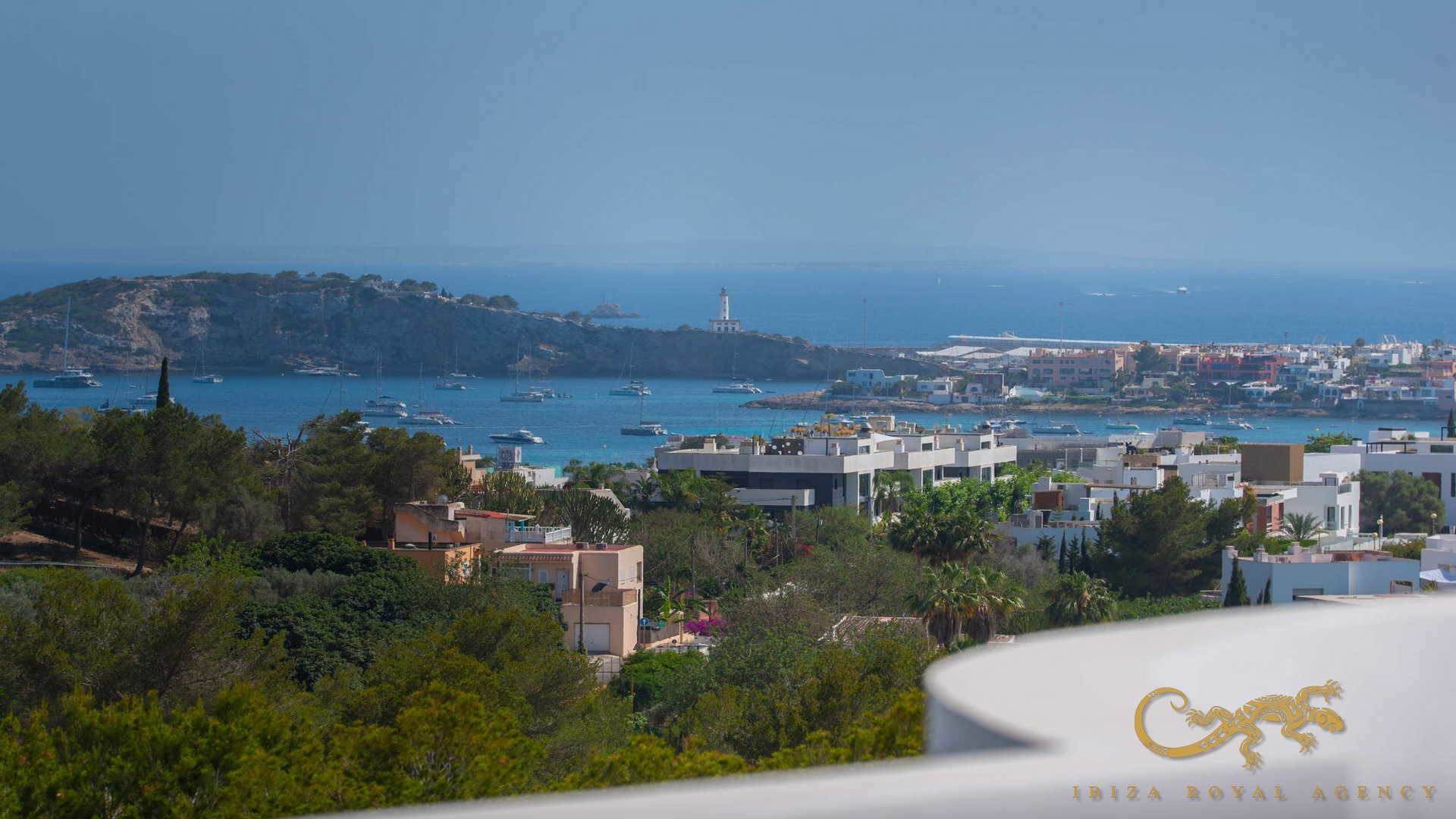 Villa i Cap Martinet, Ibiza, Spanien 5 sovrum, 415 kvm. Nr. 130030