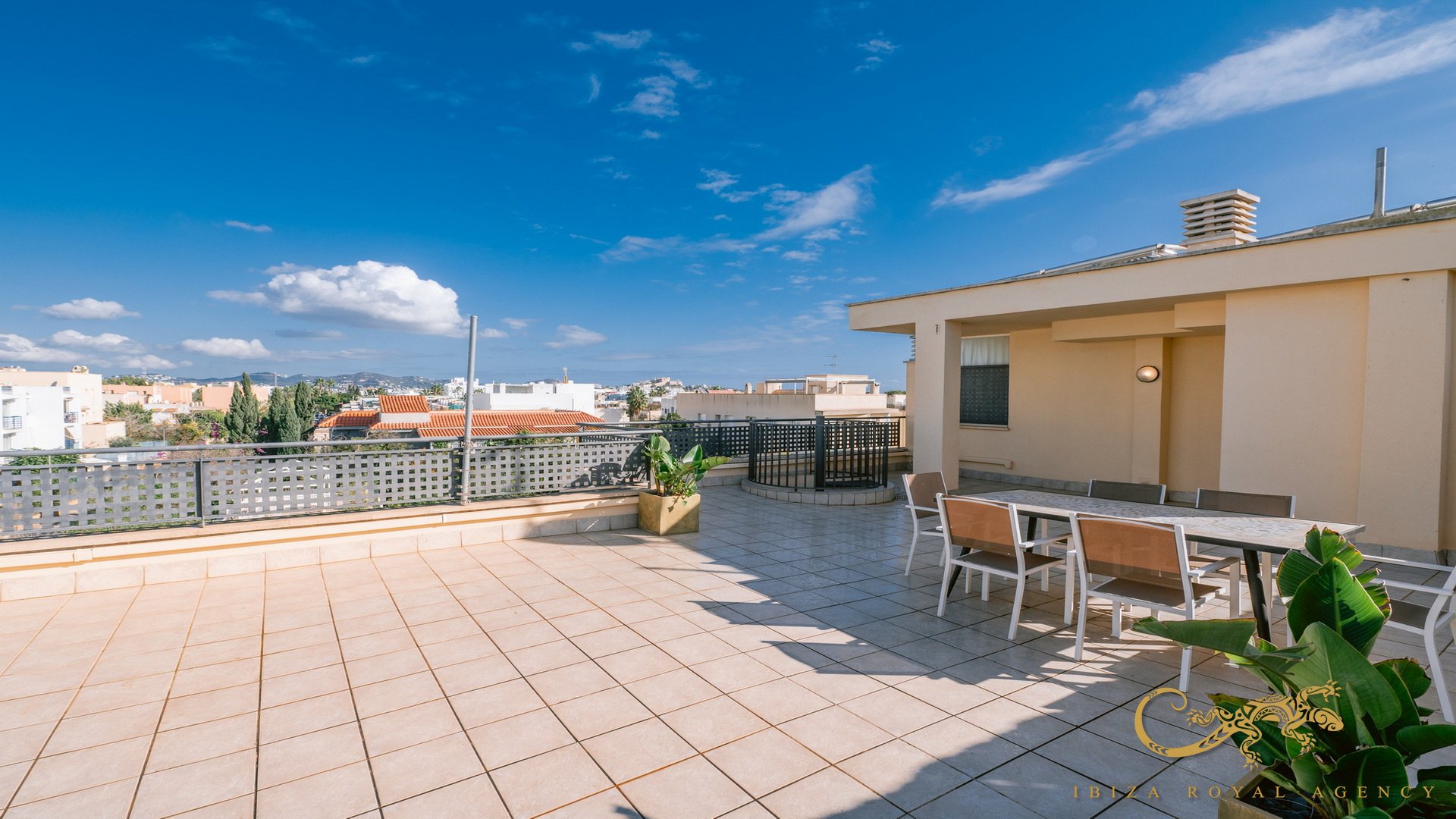 Apartament w Ibiza town, Ibiza, Hiszpania 3 sypialnie, 90 mkw. nr 129990