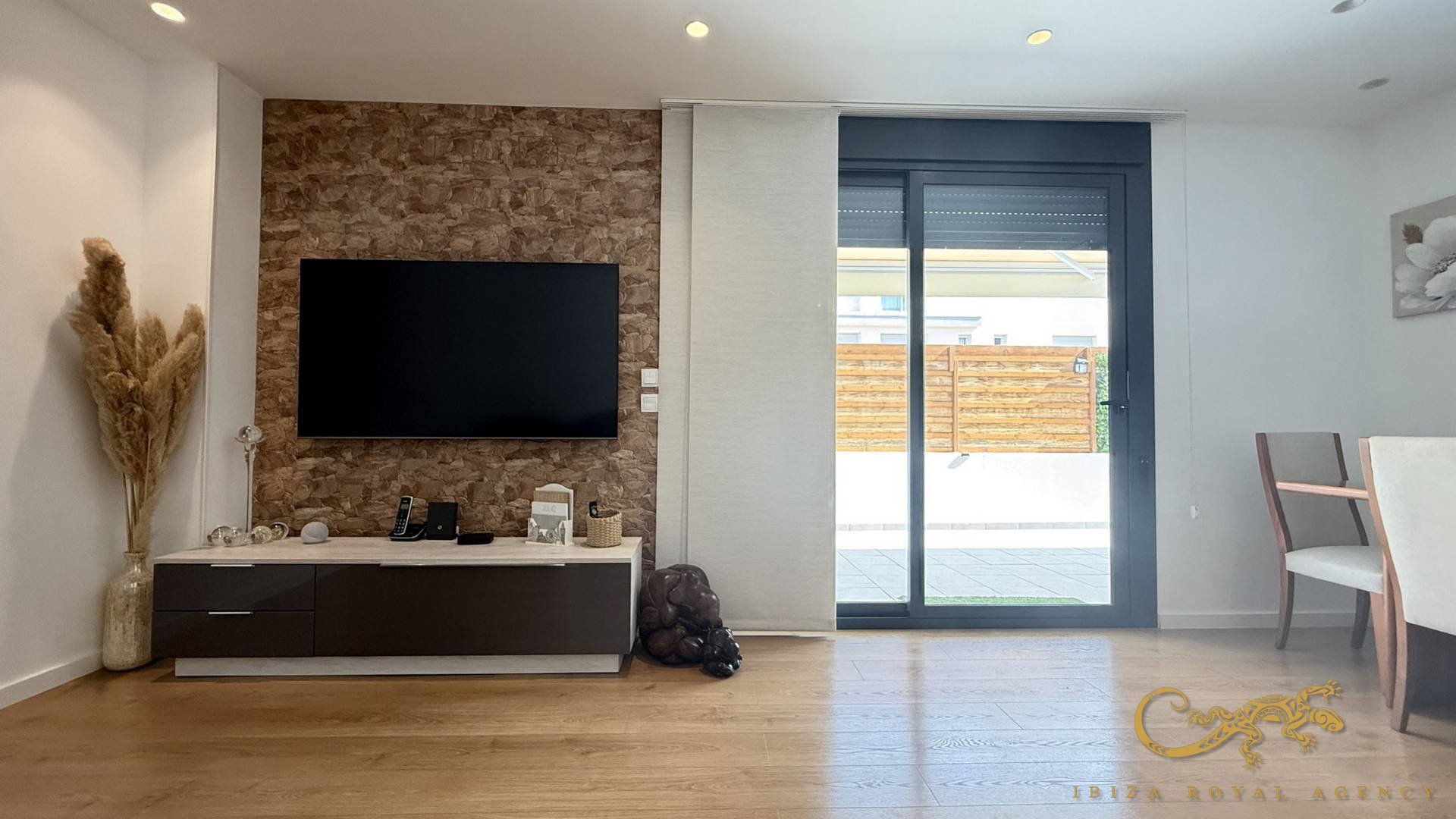 Huoneisto Ibiza town, Ibiza, Espanja 2 makuuhuonetta, 84 m2 No. 129997