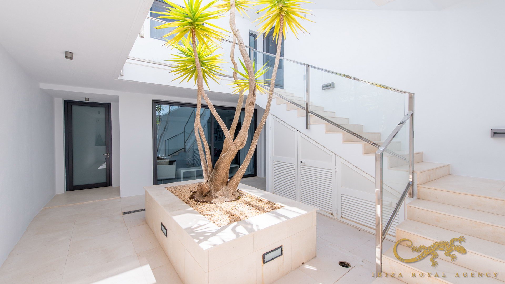 Talo Cala Carbo, Ibiza, Espanja 3 makuuhuonetta, 186 m2 No. 130023