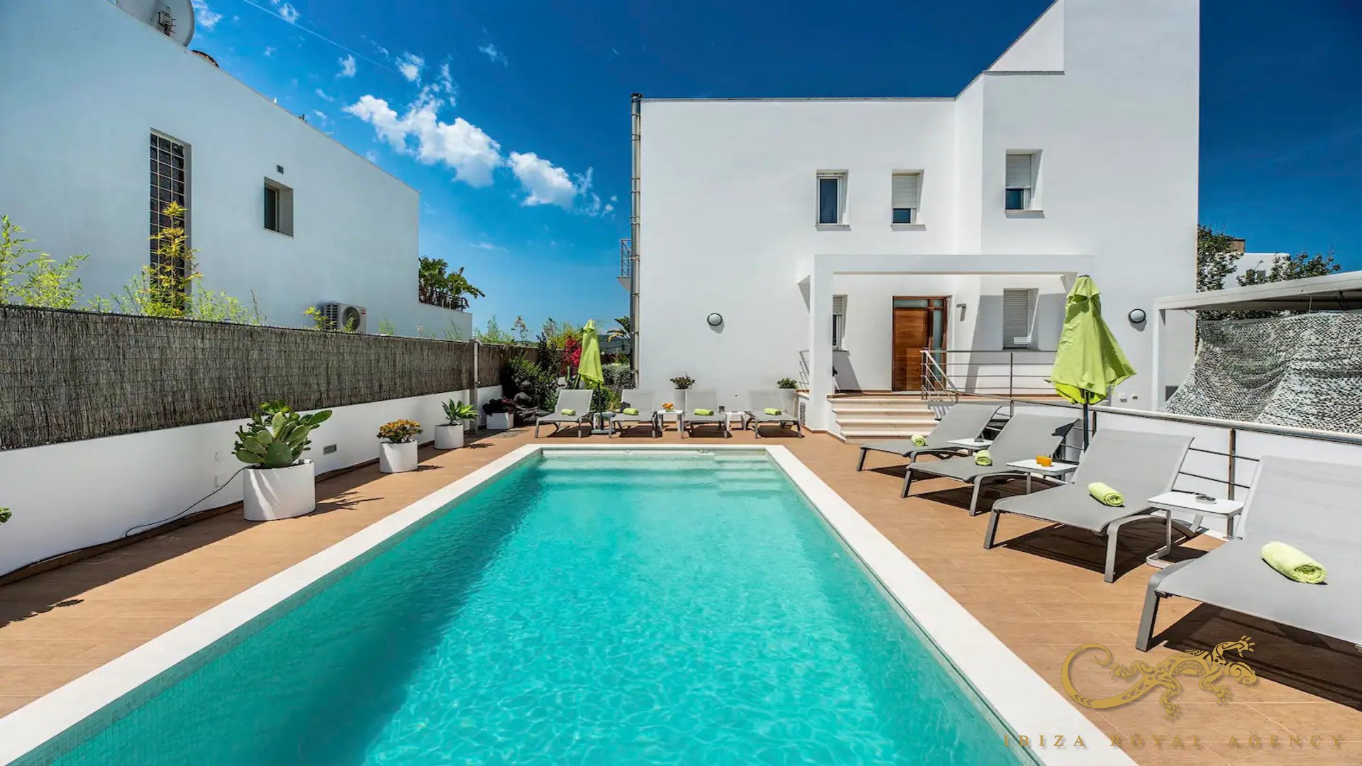 Villa in Jesus, Ibiza, Spain 5 bedrooms, 400 sq.m. No. 130024