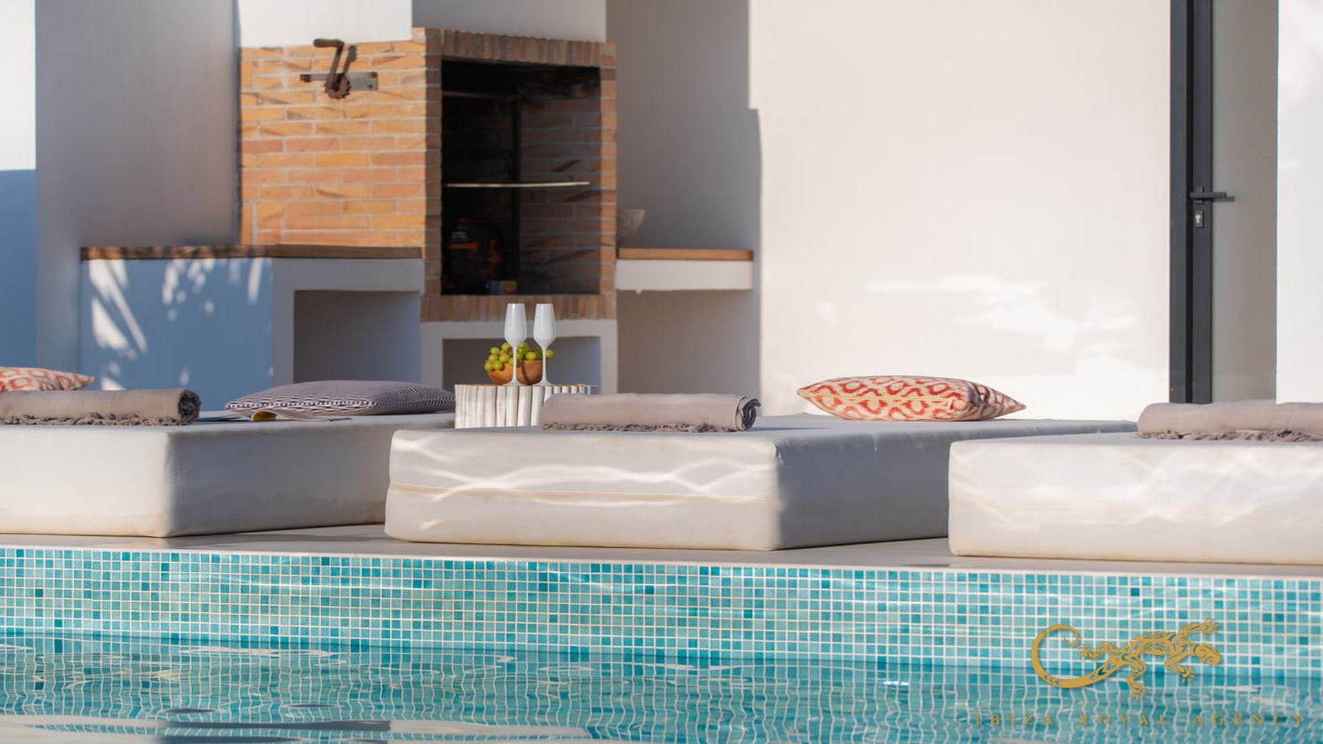 Villa à Jesus, Ibiza, Espagne 5 chambres, 370 m2 No. 130017