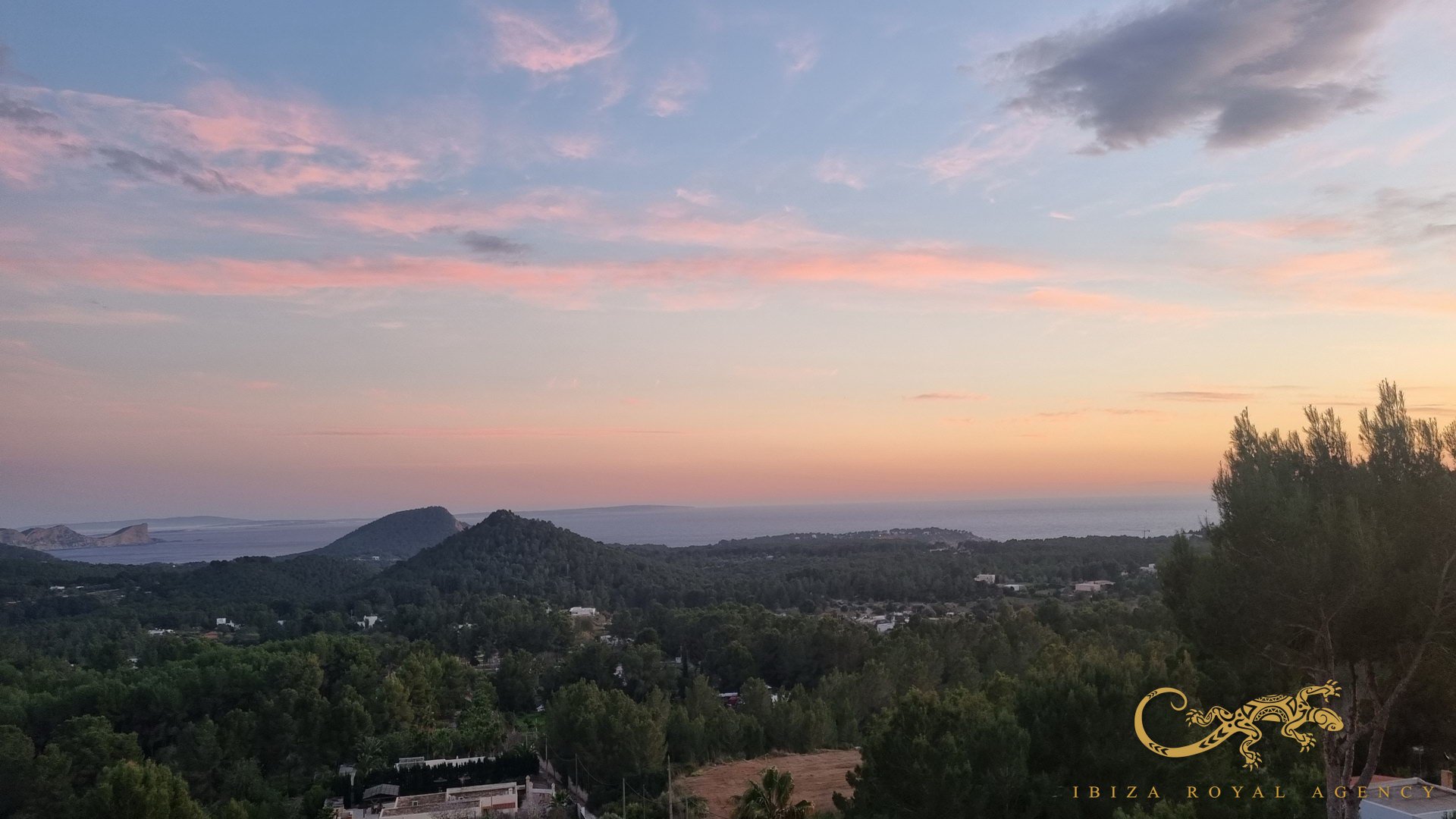 Huvila Es Cubells, Ibiza, Espanja 6 makuuhuonetta, 365 m2 No. 130008