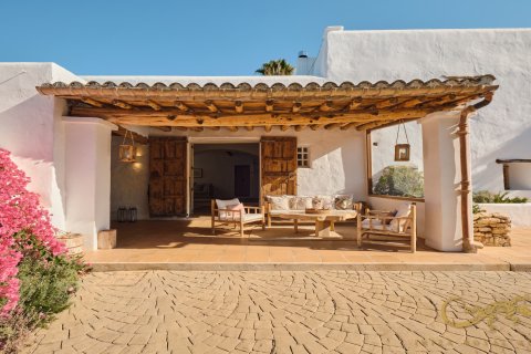 Finca in Santa Gertrudis De Fruitera, Ibiza, Spain 8 bedrooms, 760 sq.m. No. 130010