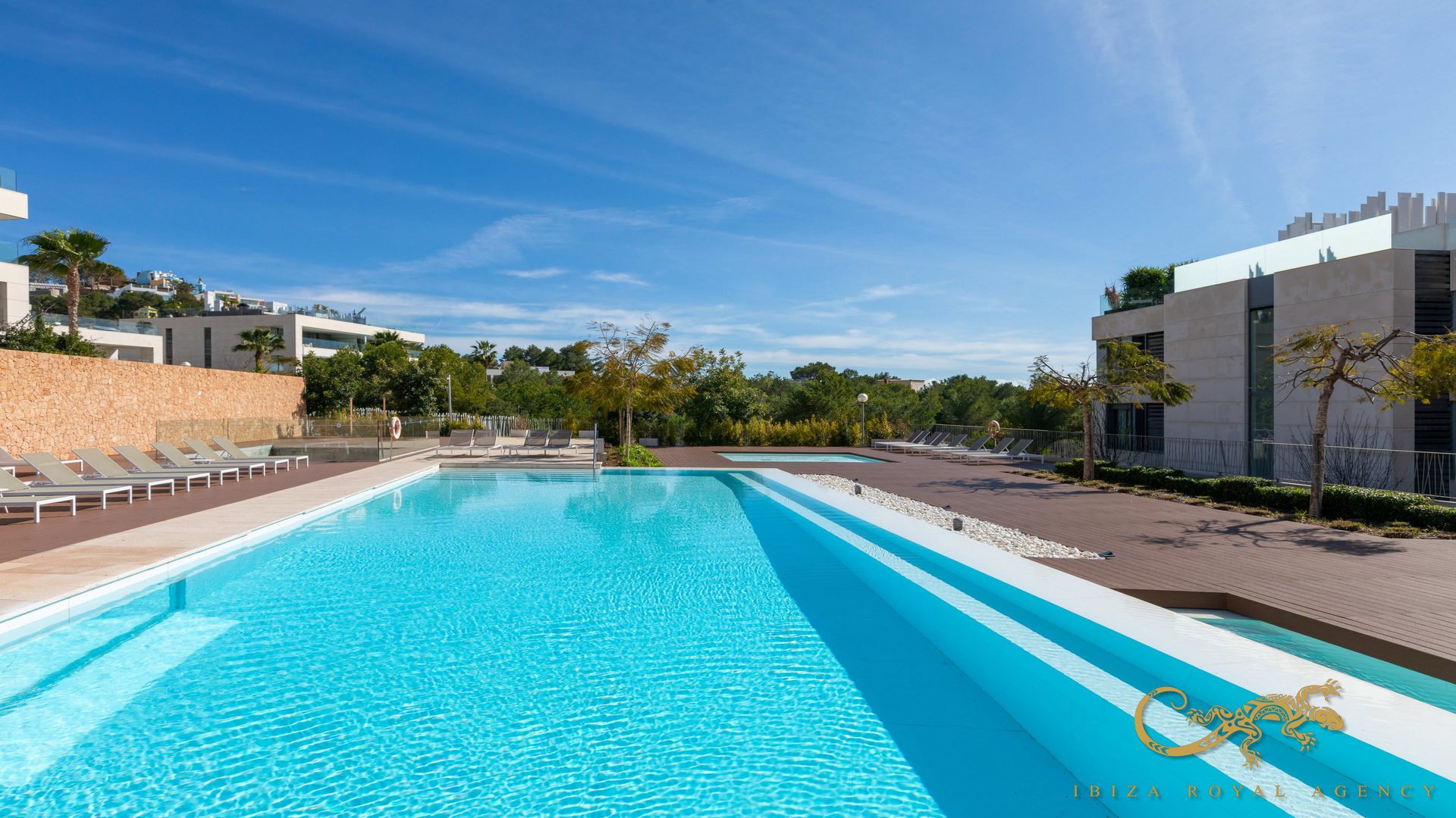 Huoneisto Cap Martinet, Ibiza, Espanja 4 makuuhuonetta, 275 m2 No. 129992
