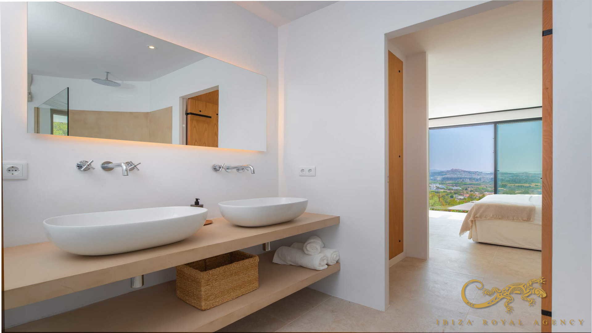 Villa i Cap Martinet, Ibiza, Spanien 5 sovrum, 415 kvm. Nr. 130030