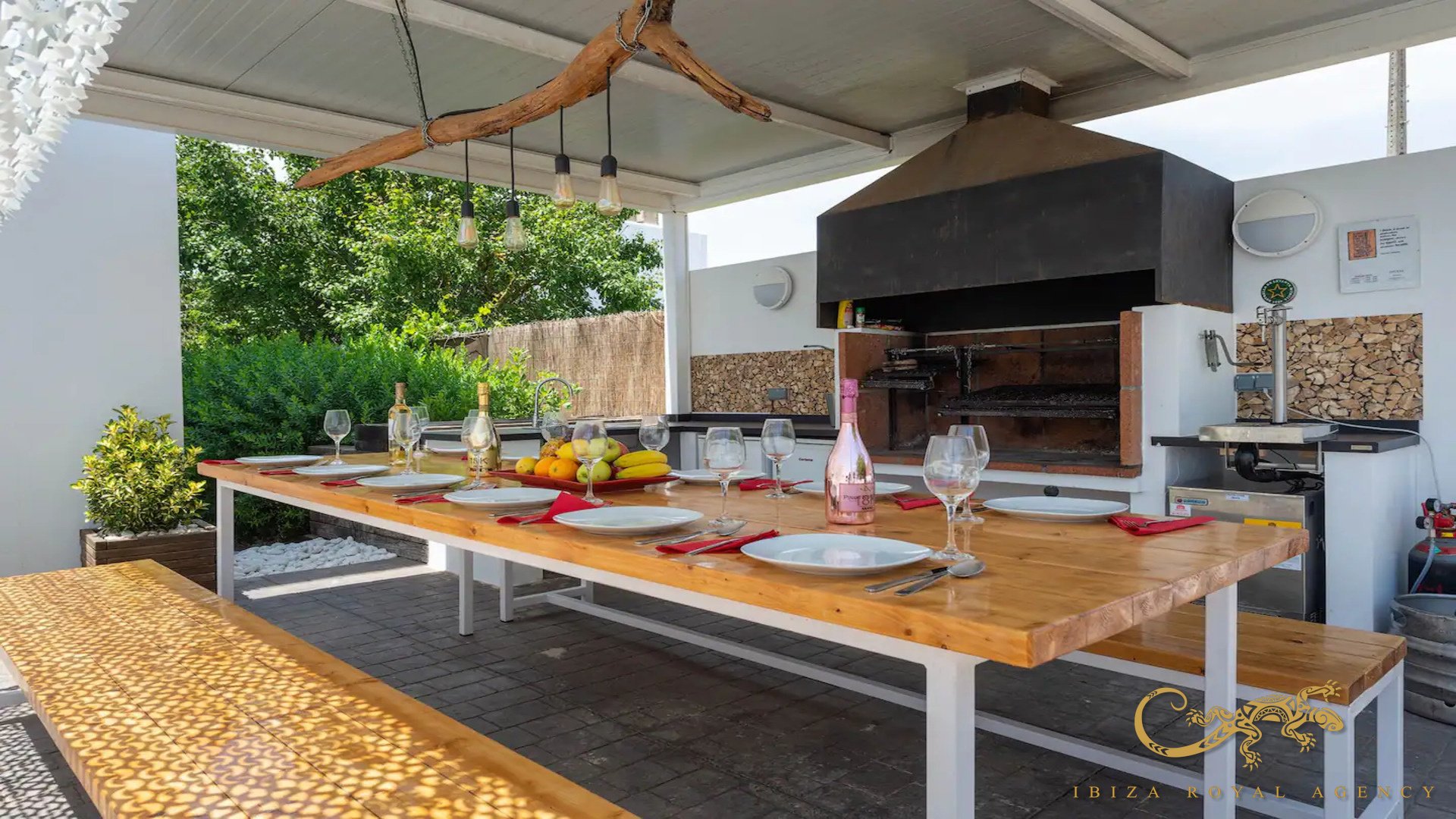 Villa in Jesus, Ibiza, Spain 5 bedrooms, 400 sq.m. No. 130024