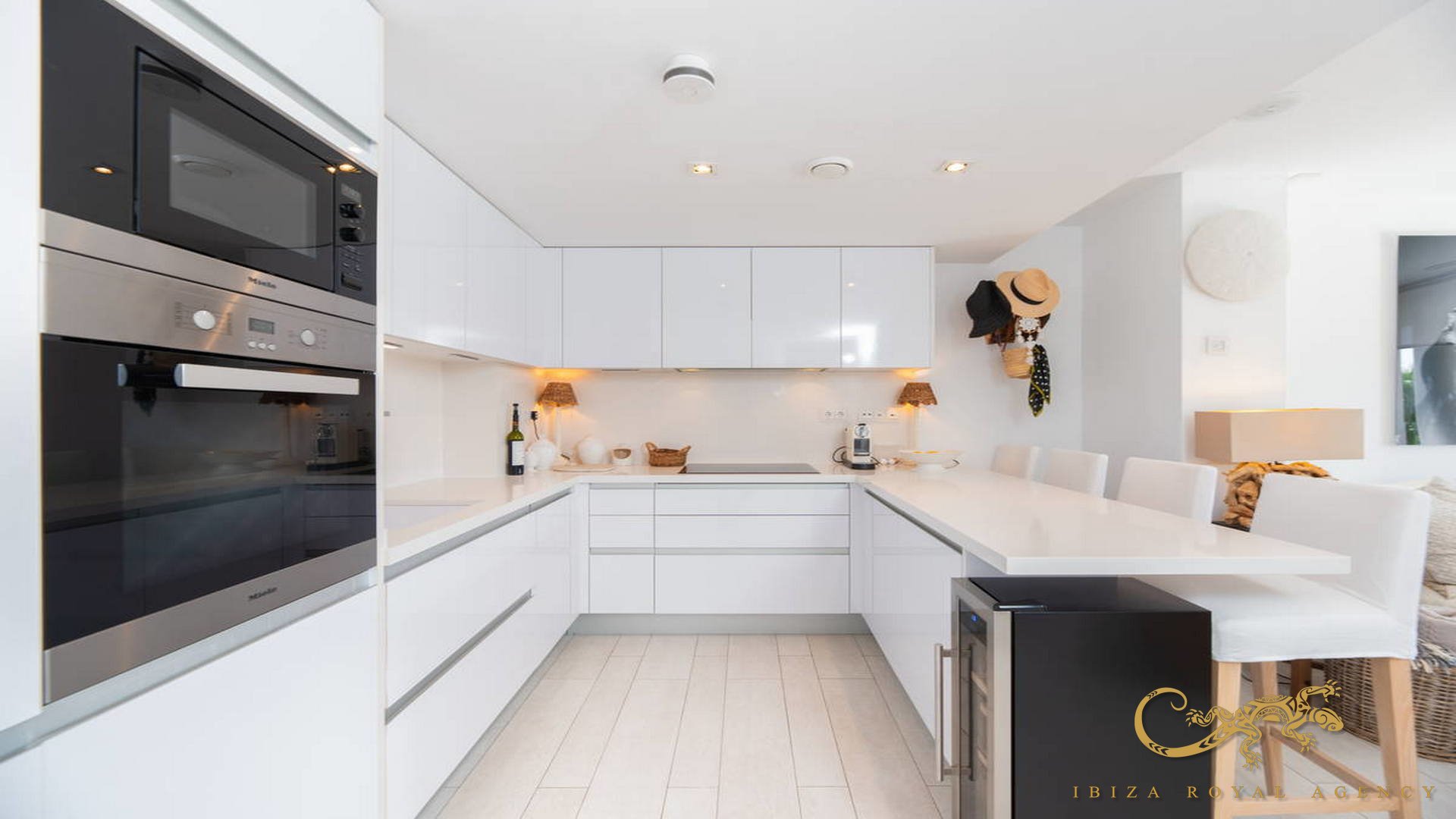 Huoneisto Ibiza town, Ibiza, Espanja 2 makuuhuonetta, 82 m2 No. 129994