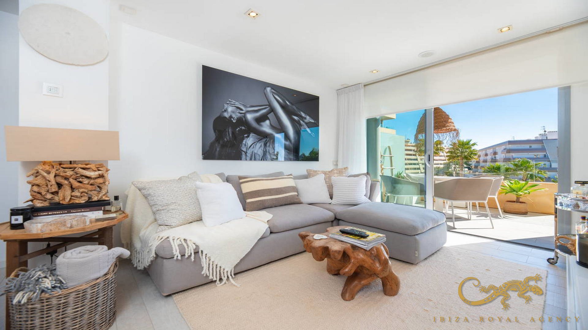 Huoneisto Ibiza town, Ibiza, Espanja 2 makuuhuonetta, 82 m2 No. 129994