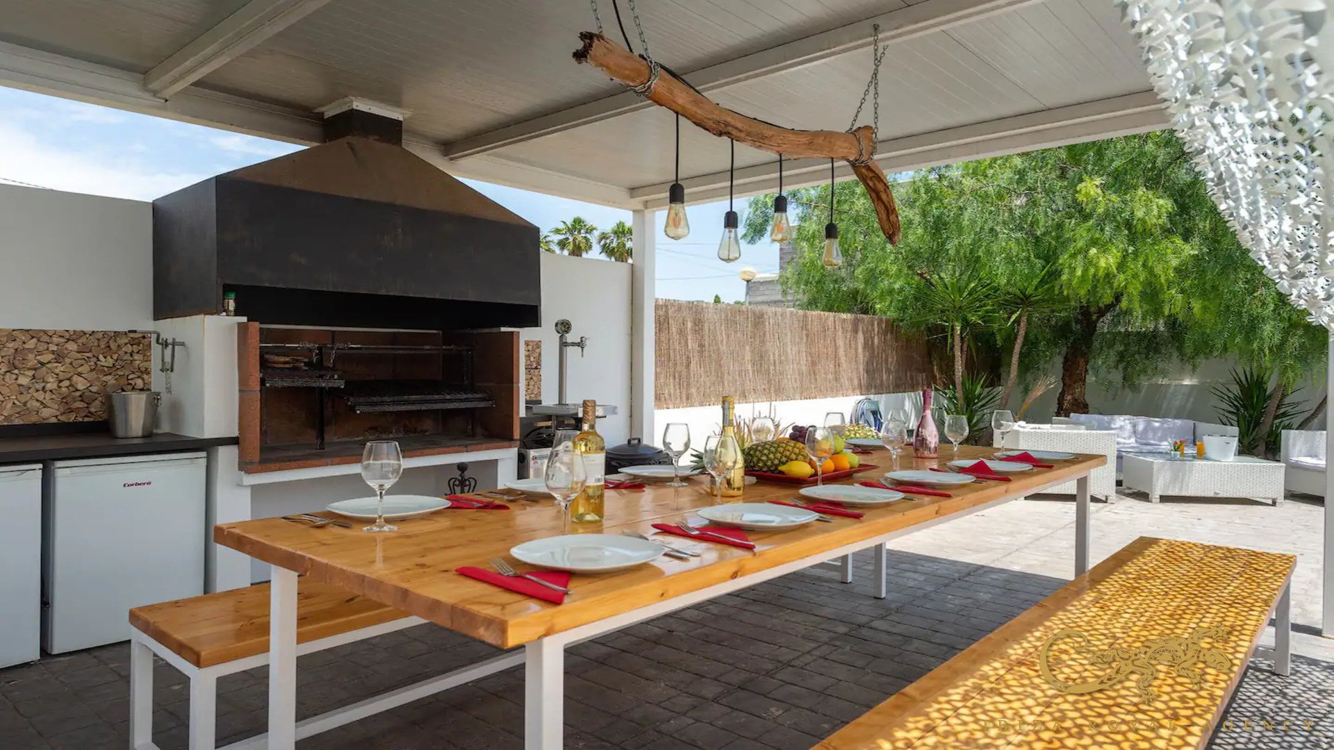 Villa in Jesus, Ibiza, Spain 5 bedrooms, 400 sq.m. No. 130024