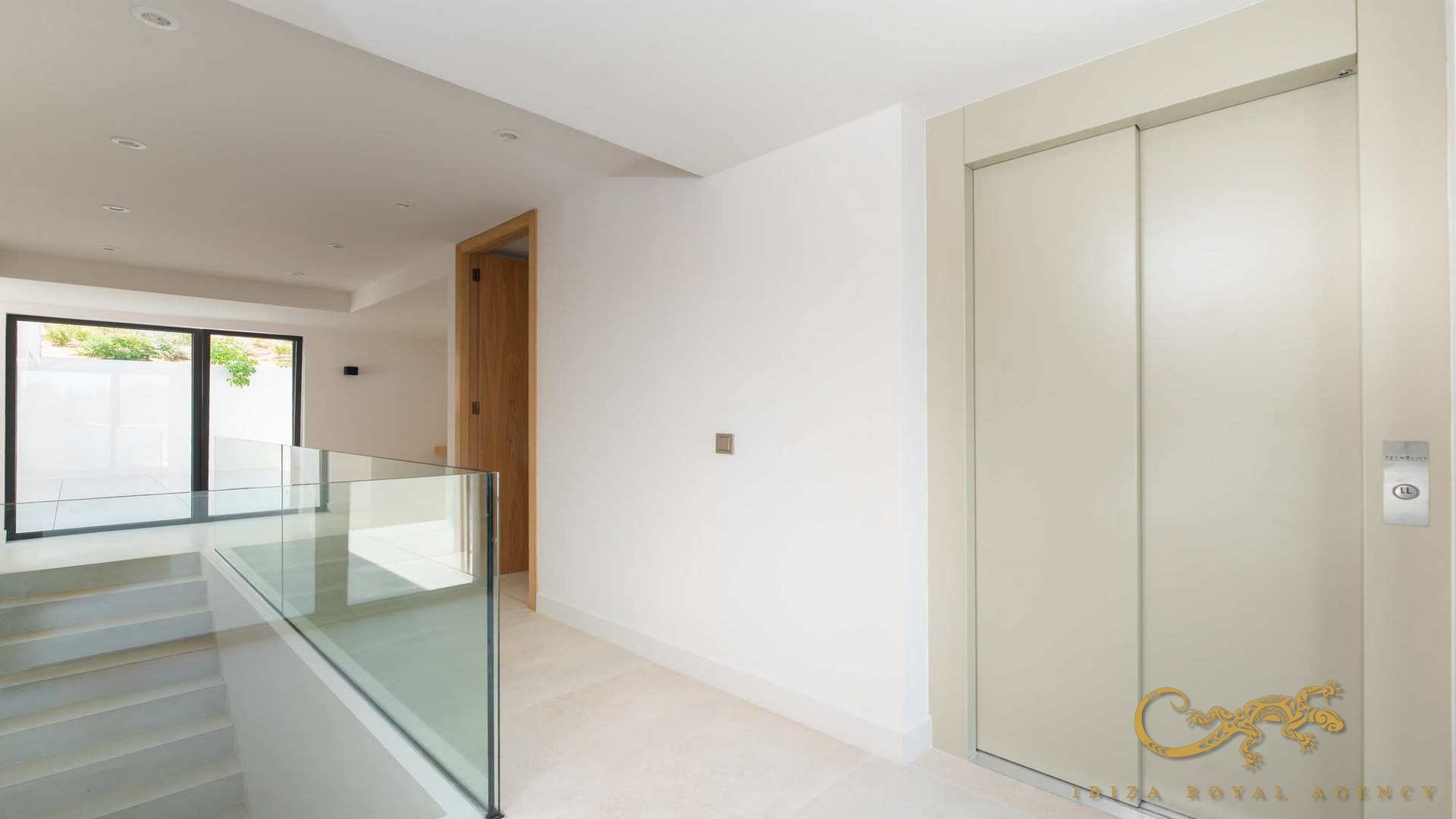 Villa in Roca Llisa, Ibiza, Spain 4 bedrooms, 498 sq.m. No. 130027