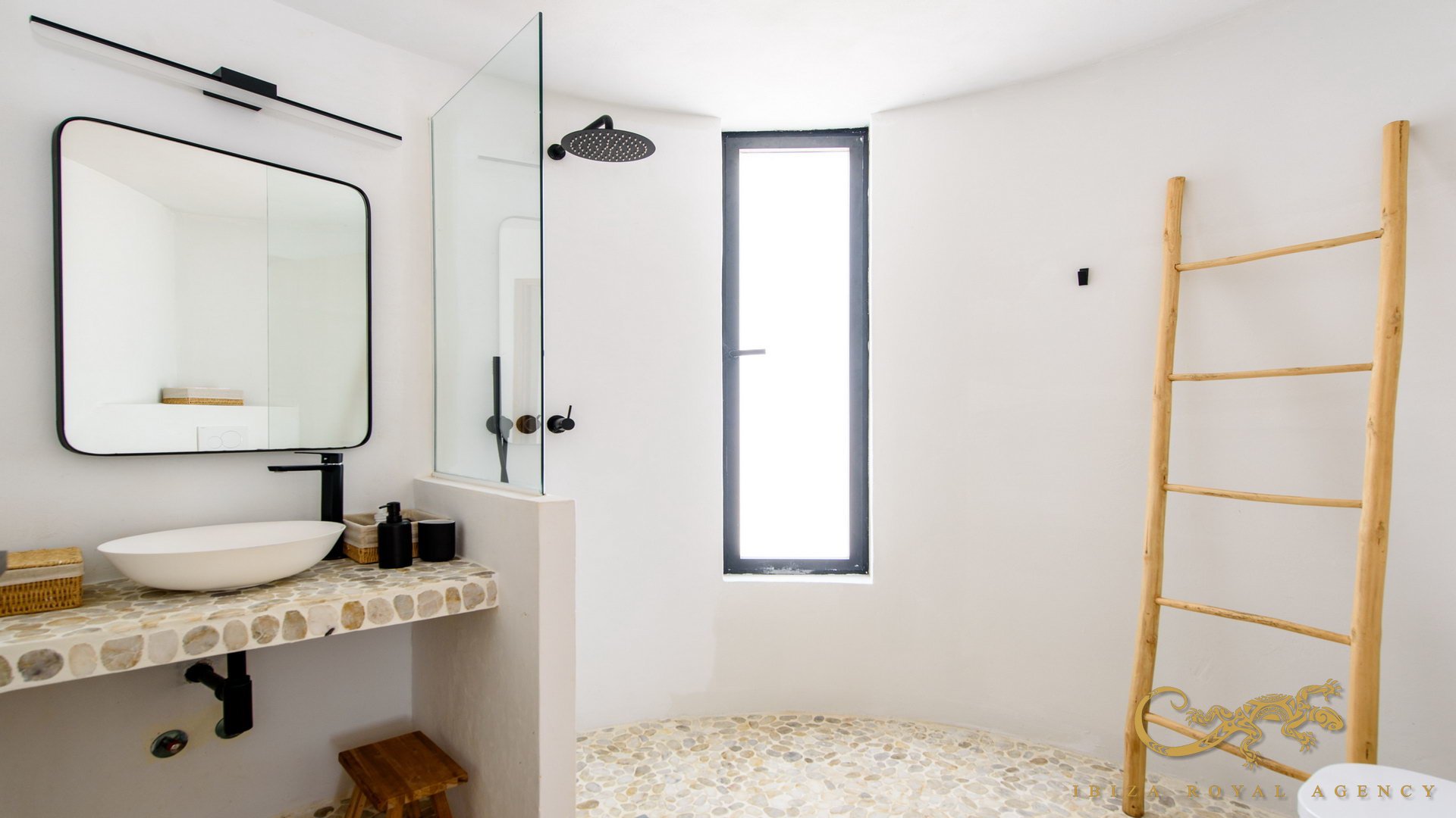 Huvila Es Cubells, Ibiza, Espanja 6 makuuhuonetta, 365 m2 No. 130008