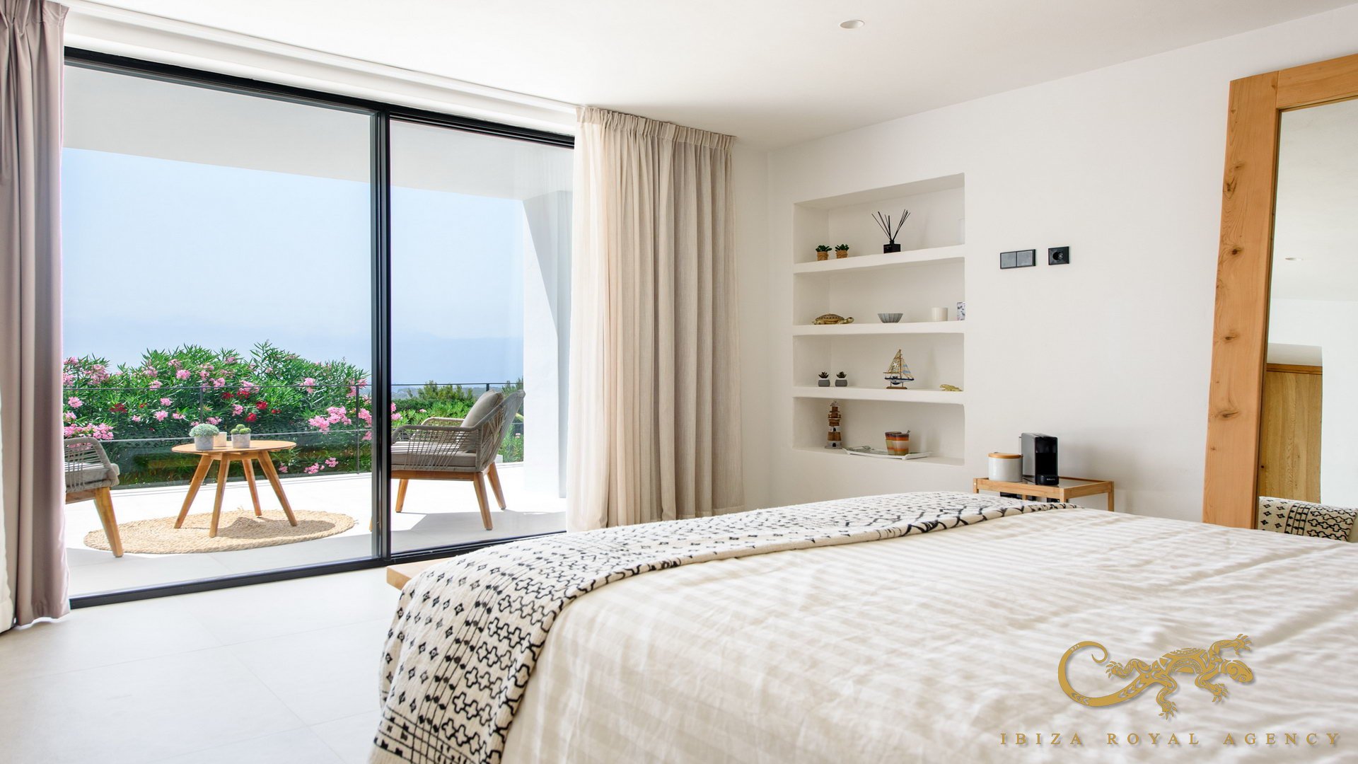 Huvila Es Cubells, Ibiza, Espanja 6 makuuhuonetta, 365 m2 No. 130008