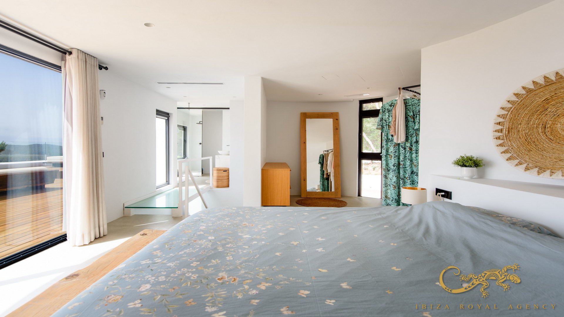Huvila Es Cubells, Ibiza, Espanja 6 makuuhuonetta, 365 m2 No. 130008