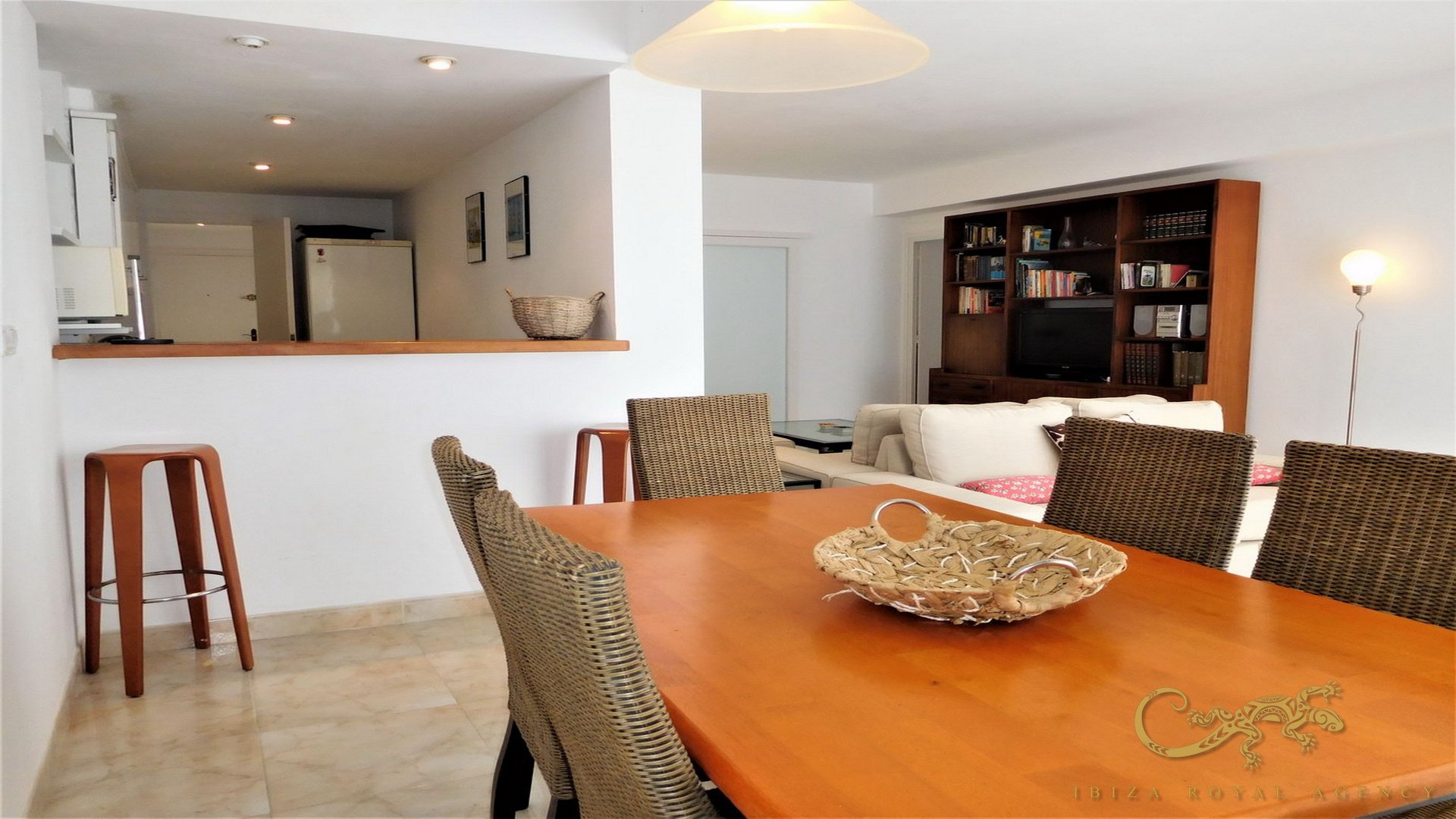 Apartamento en Ibiza ciudad, Ibiza, España 3 dormitorios, 107 m2 No. 129988