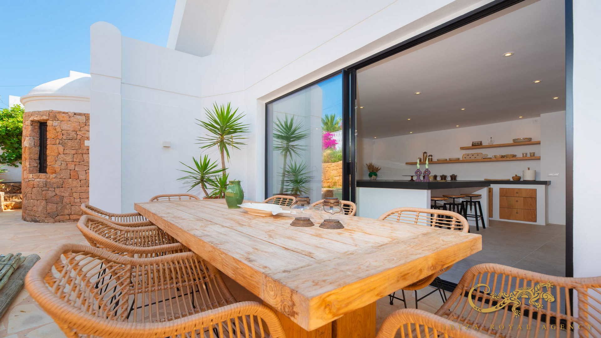 Villa i Cap Martinet, Ibiza, Spanien 5 sovrum, 415 kvm. Nr. 130030