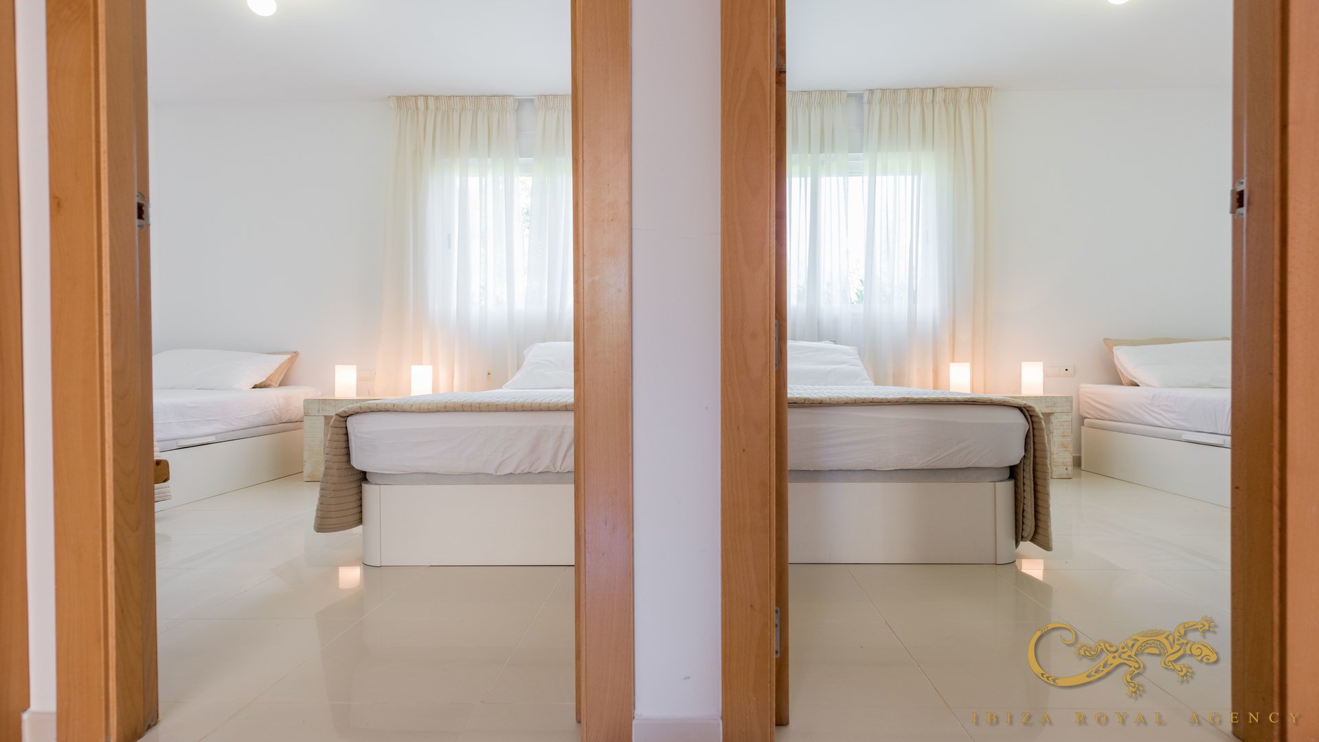 Villa in Cala Vadella, Ibiza, Spain 6 bedrooms, 461 sq.m. No. 130013