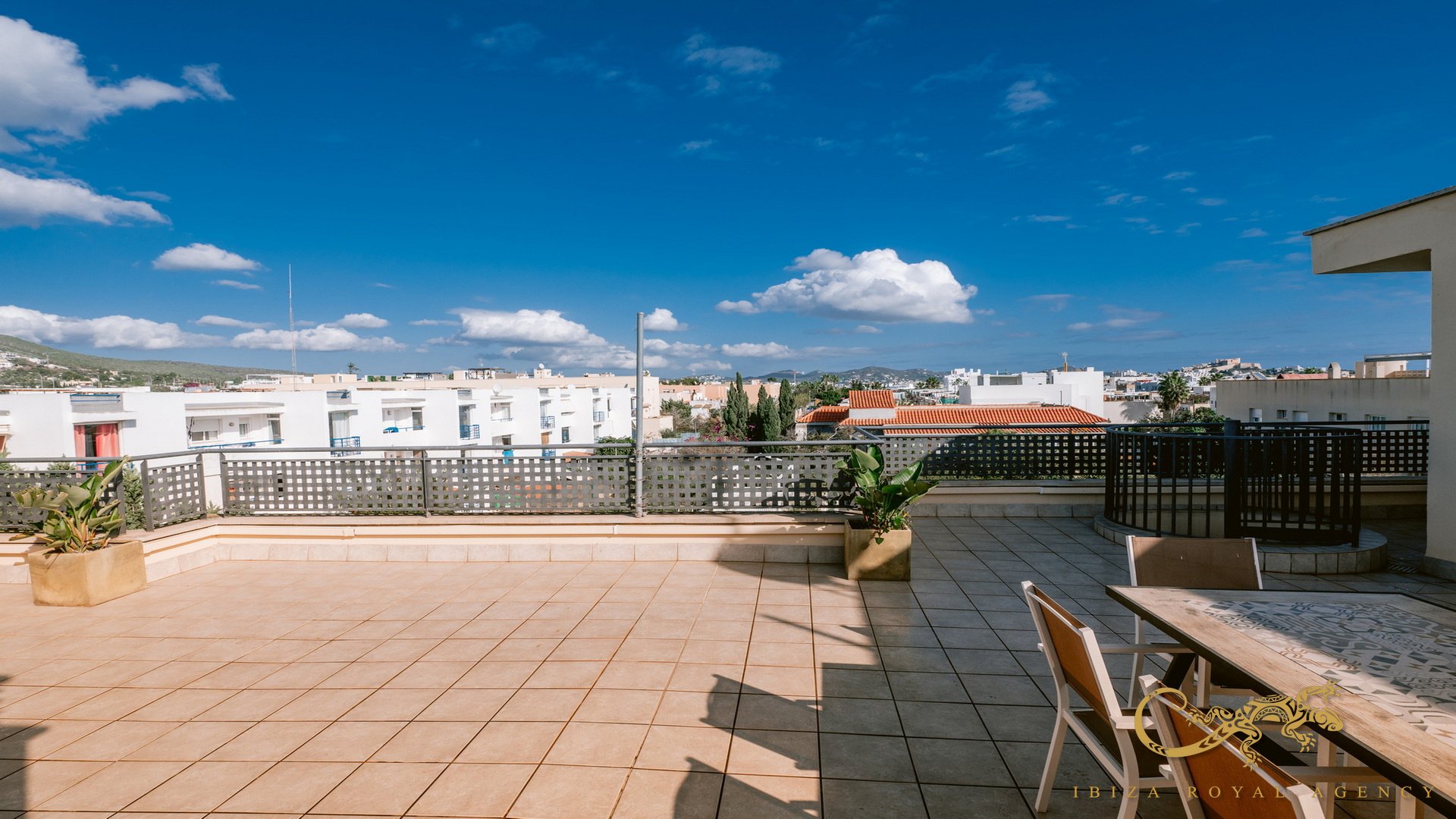 Apartament w Ibiza town, Ibiza, Hiszpania 3 sypialnie, 90 mkw. nr 129990