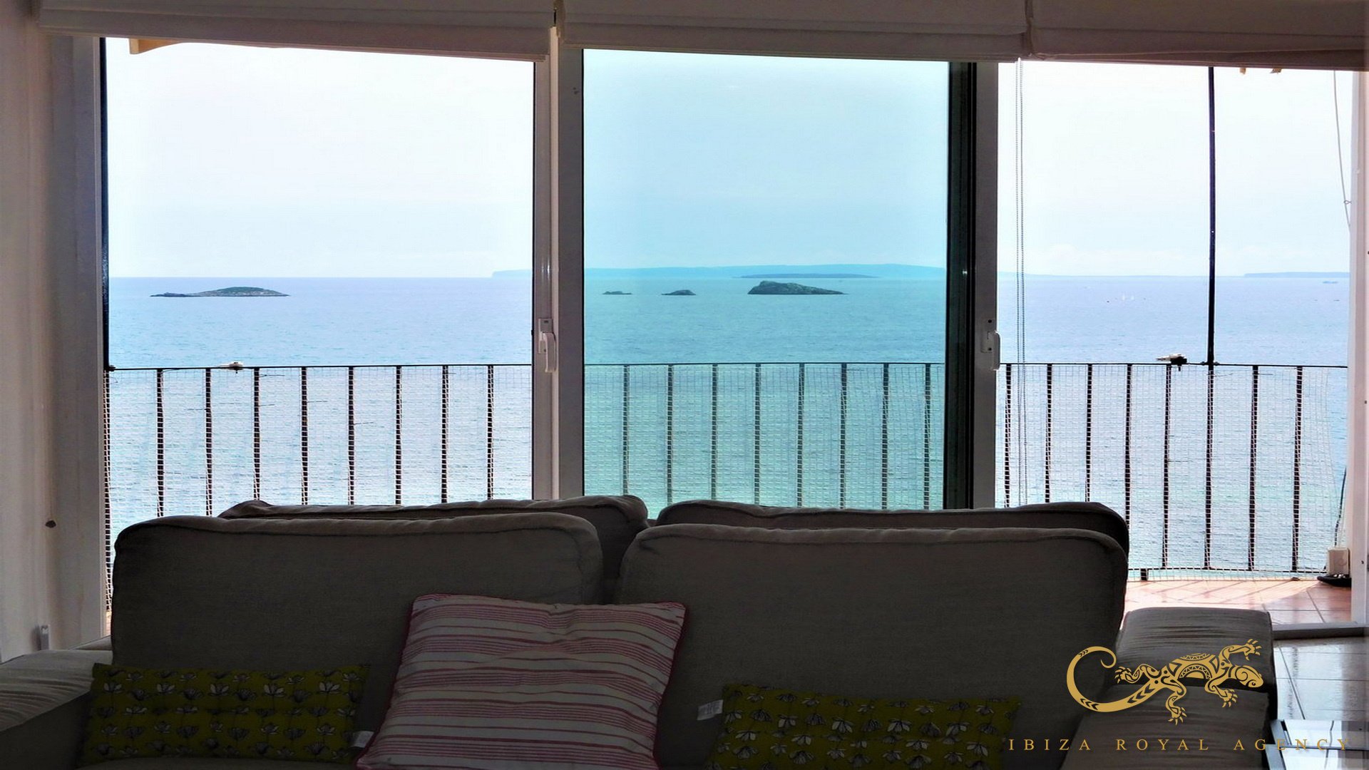 Apartamento en Ibiza ciudad, Ibiza, España 3 dormitorios, 107 m2 No. 129988