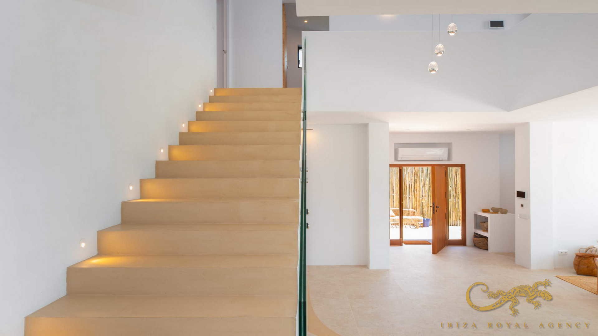 Villa i Cap Martinet, Ibiza, Spanien 5 sovrum, 415 kvm. Nr. 130030