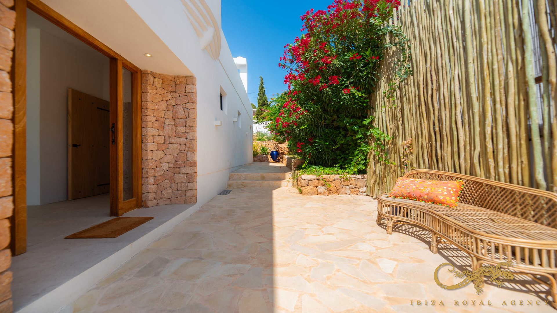 Villa i Cap Martinet, Ibiza, Spanien 5 sovrum, 415 kvm. Nr. 130030