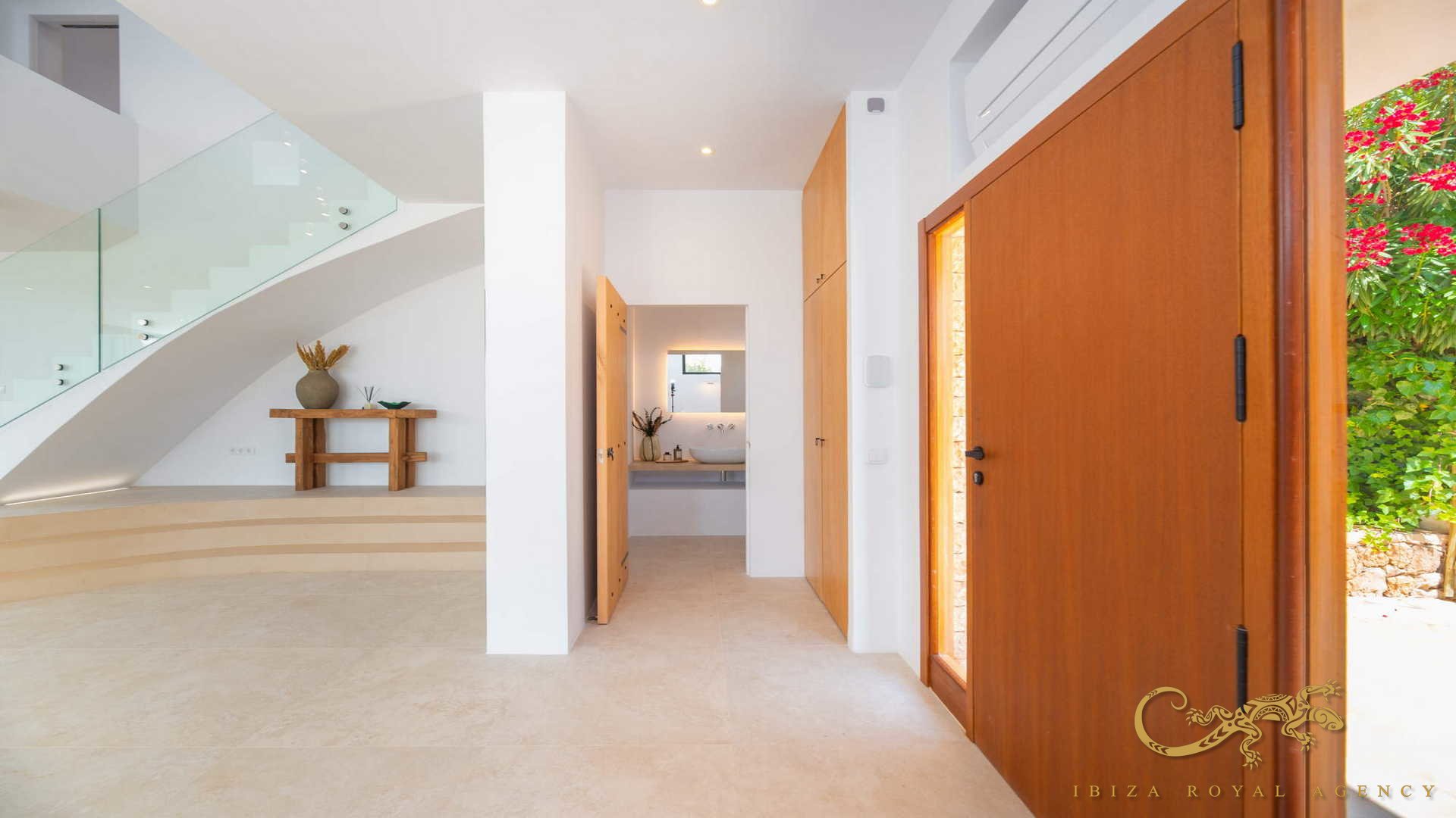 Villa i Cap Martinet, Ibiza, Spanien 5 sovrum, 415 kvm. Nr. 130030