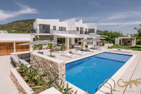 Villa in Sa Carroca, Ibiza, Spain 4 bedrooms, 325 sq.m. No. 130016