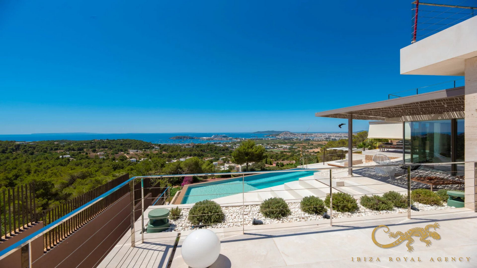 Immobilie in Jesus, Ibiza, Spanien 6 Schlafzimmer, 461 m2 Nr. 130028