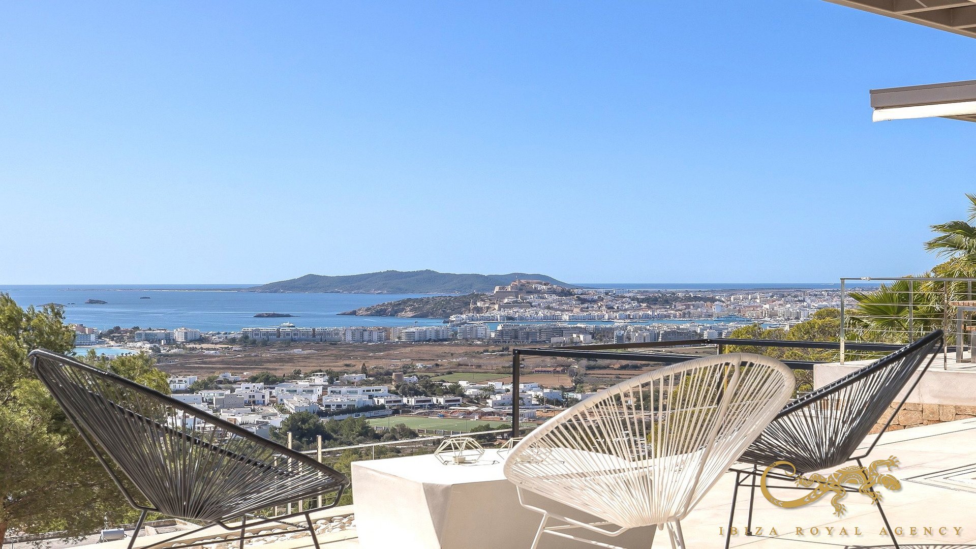 Immobilie in Jesus, Ibiza, Spanien 6 Schlafzimmer, 461 m2 Nr. 130028