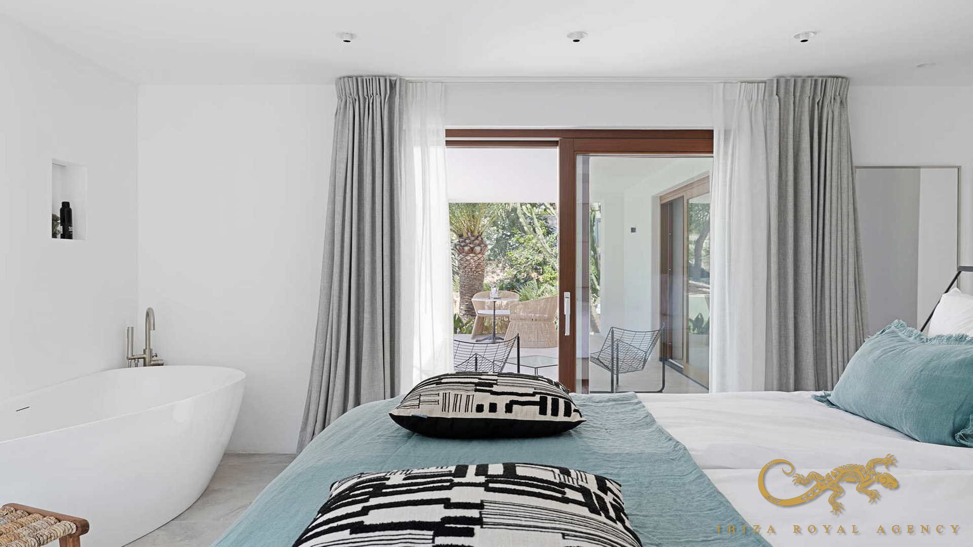 Villa a Can Furnet, Ibiza, Spagna 6 camere da letto, 387 mq. N° 130019