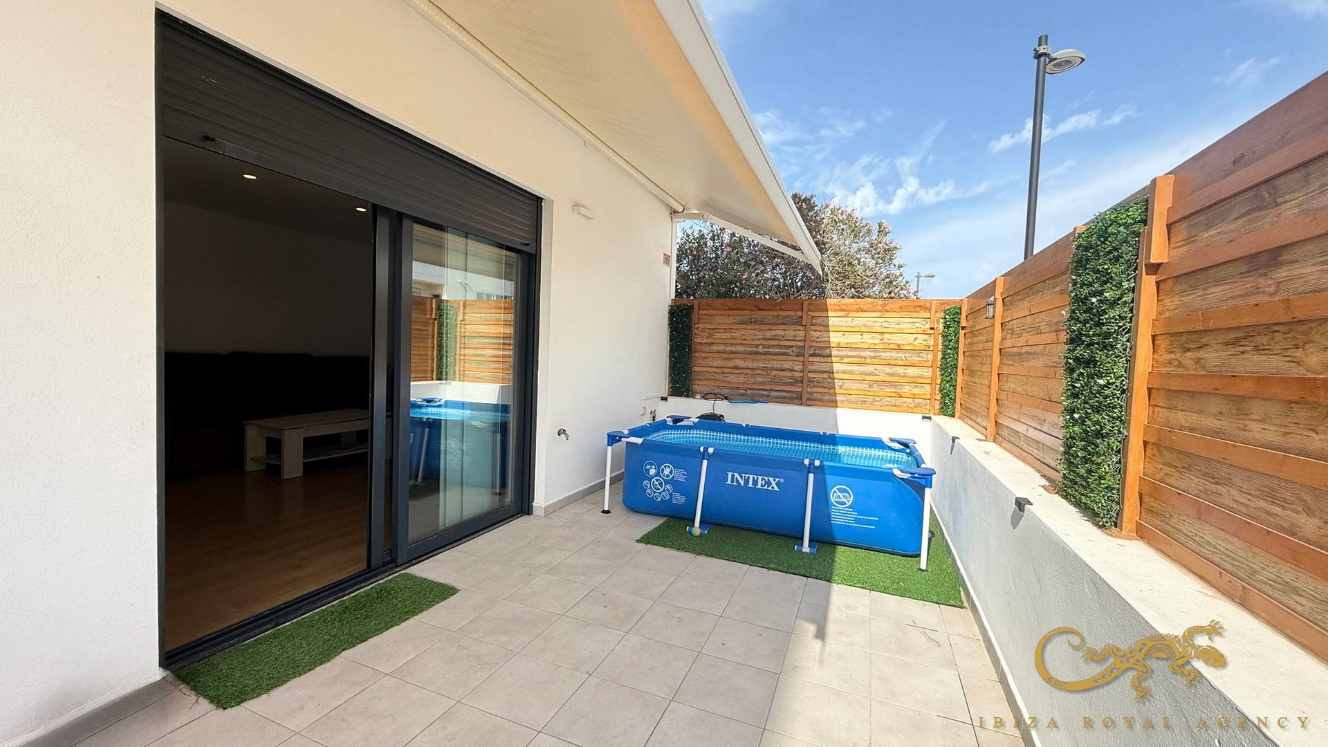 Huoneisto Ibiza town, Ibiza, Espanja 2 makuuhuonetta, 84 m2 No. 129997