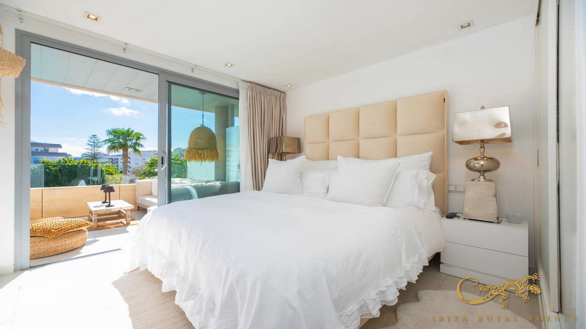 Huoneisto Ibiza town, Ibiza, Espanja 2 makuuhuonetta, 82 m2 No. 129994