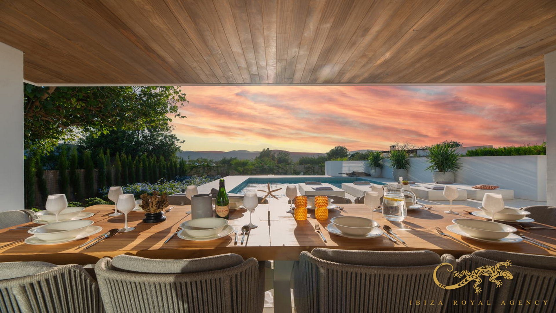 Villa à Jesus, Ibiza, Espagne 5 chambres, 370 m2 No. 130017