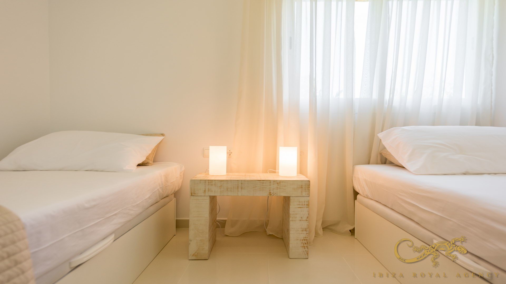 Villa in Cala Vadella, Ibiza, Spain 6 bedrooms, 461 sq.m. No. 130013