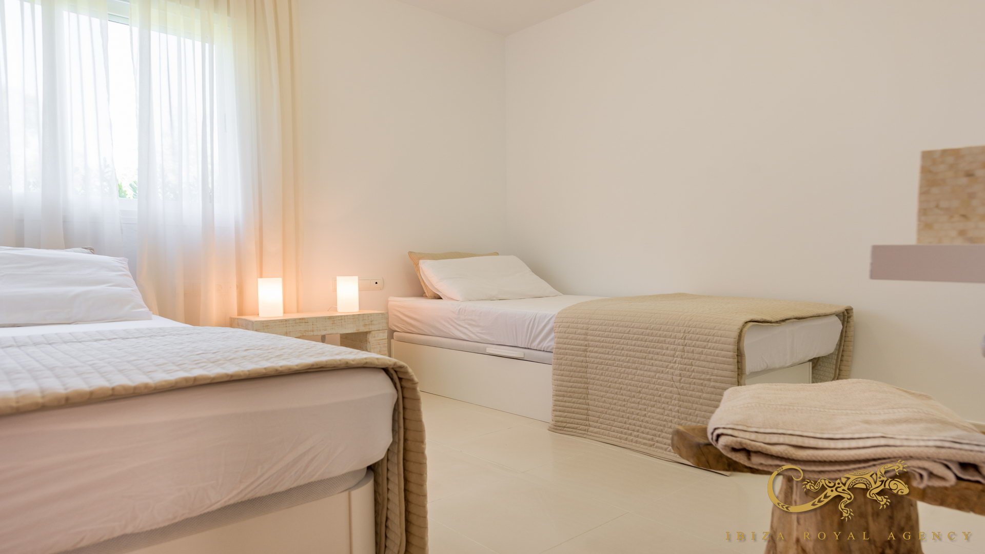 Villa in Cala Vadella, Ibiza, Spain 6 bedrooms, 461 sq.m. No. 130013