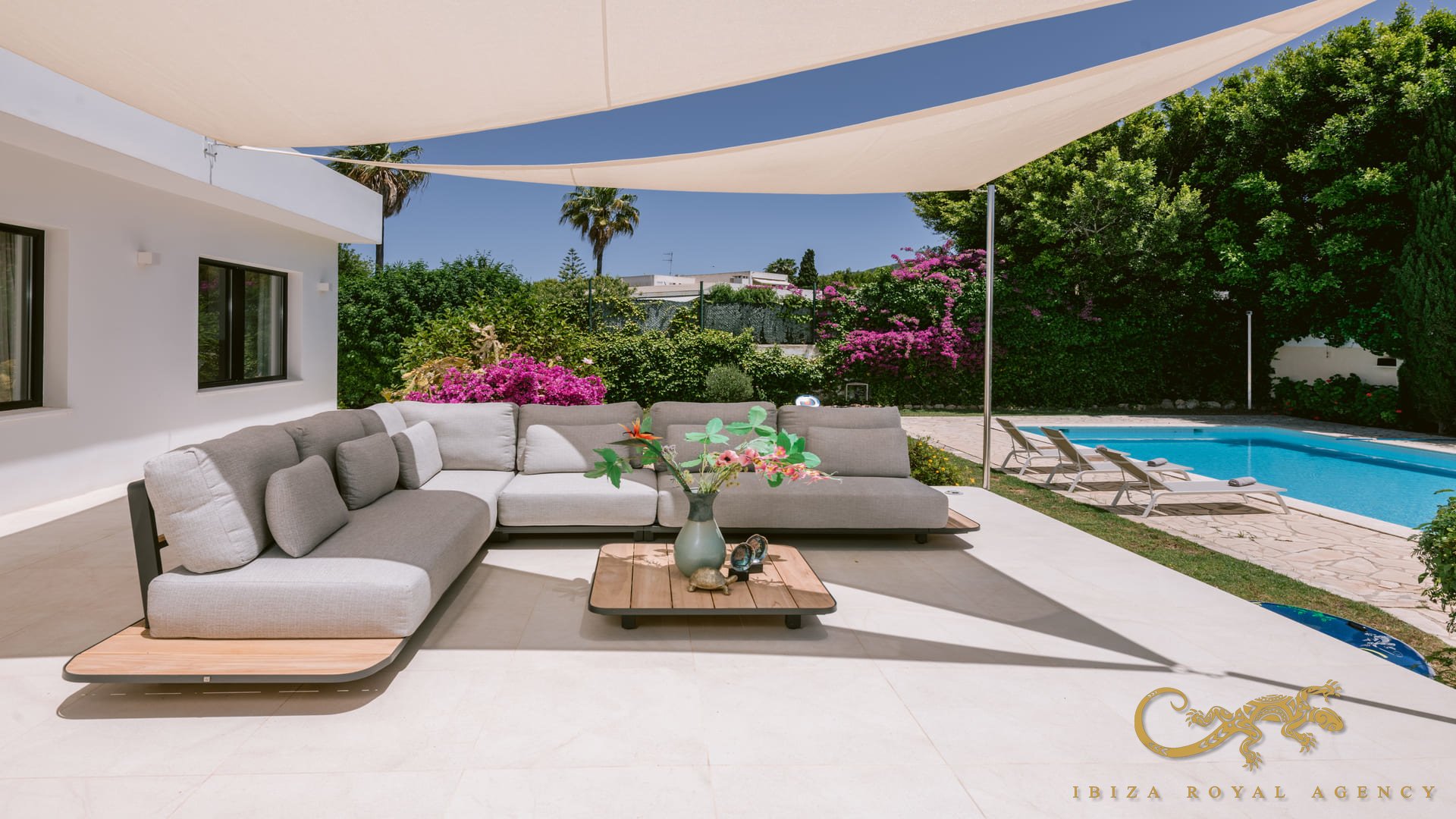 Villa en Jesus, Ibiza, España 5 dormitorios, 450 m2 No. 130012