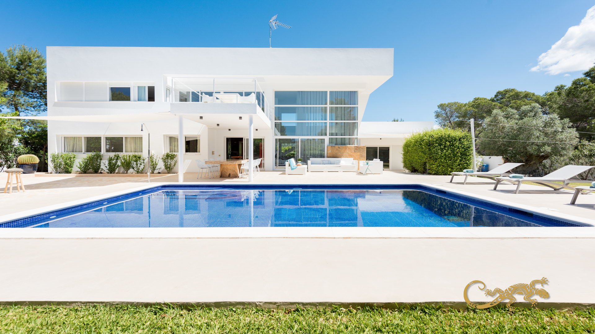 Villa in Cala Vadella, Ibiza, Spain 6 bedrooms, 461 sq.m. No. 130013