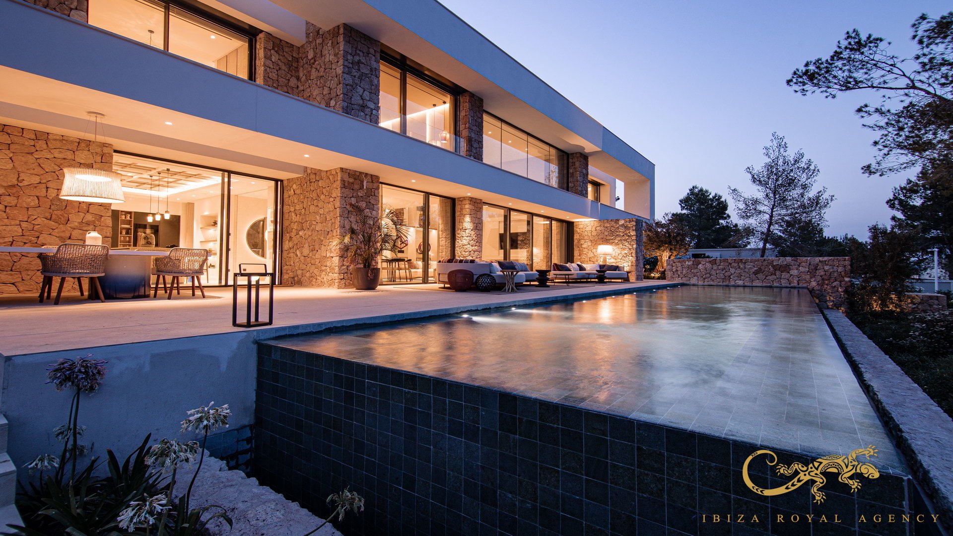 Villa a Roca Llisa, Ibiza, Spagna 5 camere da letto, 525 mq. N° 130031