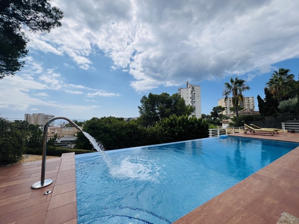 Villa in Palmanova, Mallorca, Spain 6 bedrooms, 282 sq.m. No. 129961