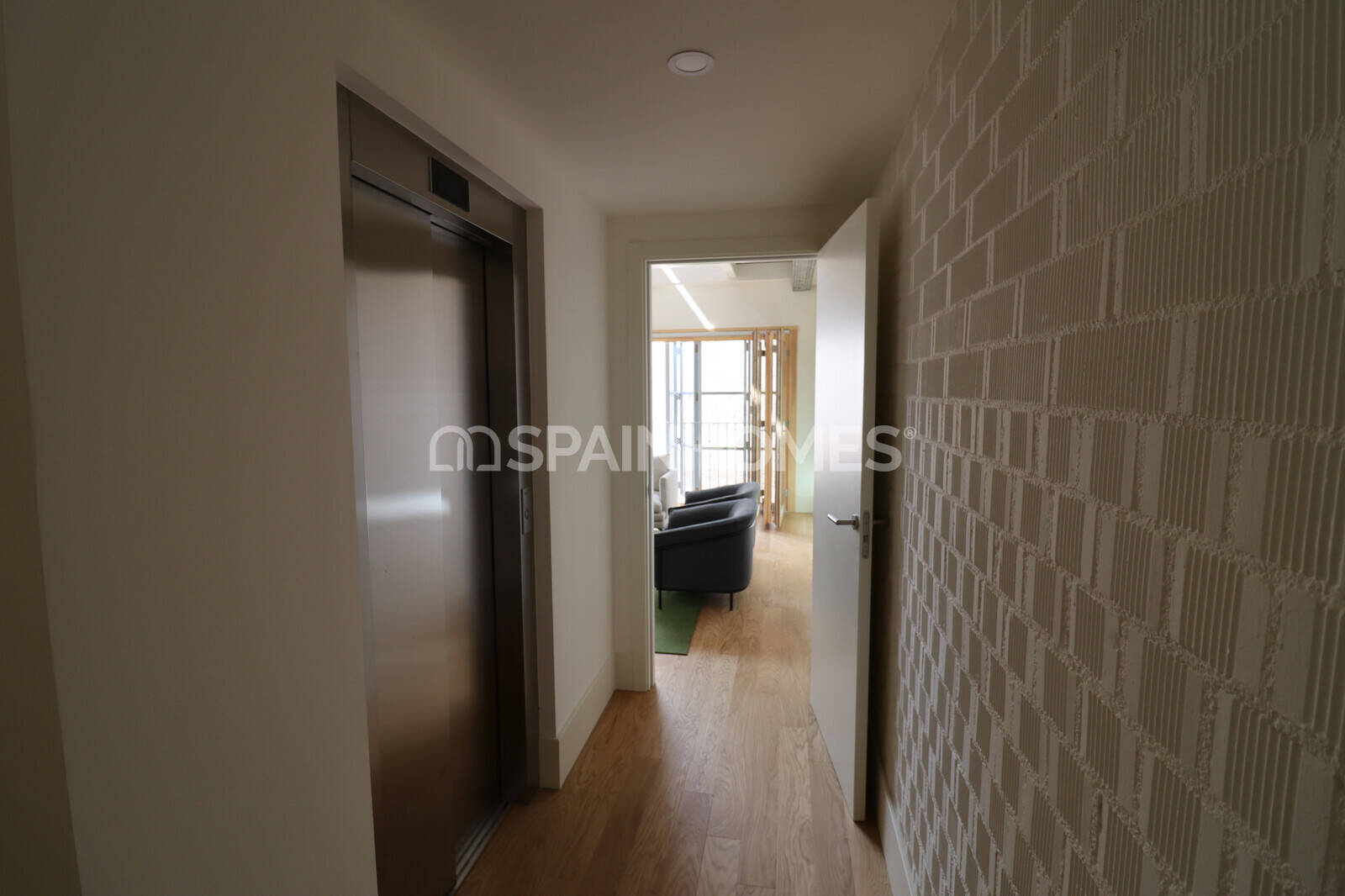 Villa in Barcelona, Spain 2 bedrooms, 76 sq.m. No. 131158