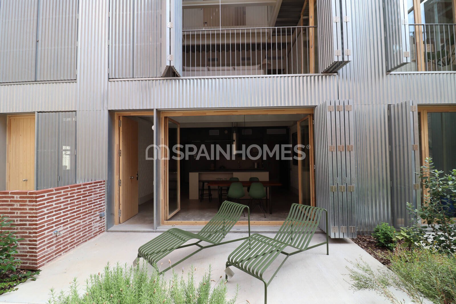 Villa in Barcelona, Spain 2 bedrooms, 76 sq.m. No. 131158