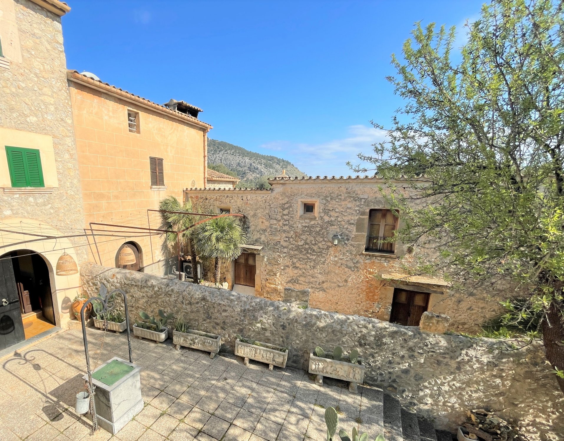 Finca en Pollenca, Mallorca, España 7 dormitorios, 680 m2 No. 128080