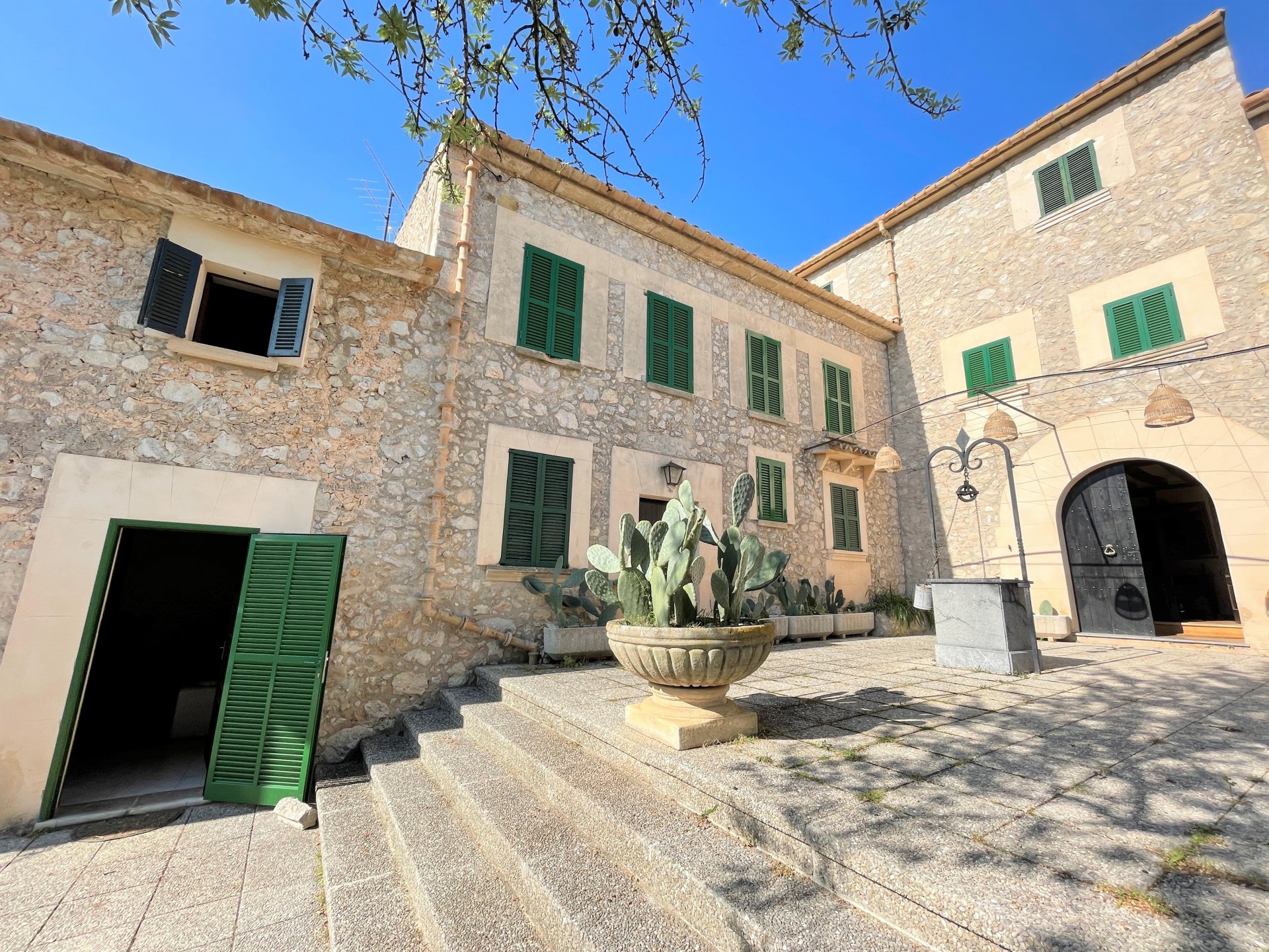 Finca en Pollenca, Mallorca, España 7 dormitorios, 680 m2 No. 128080