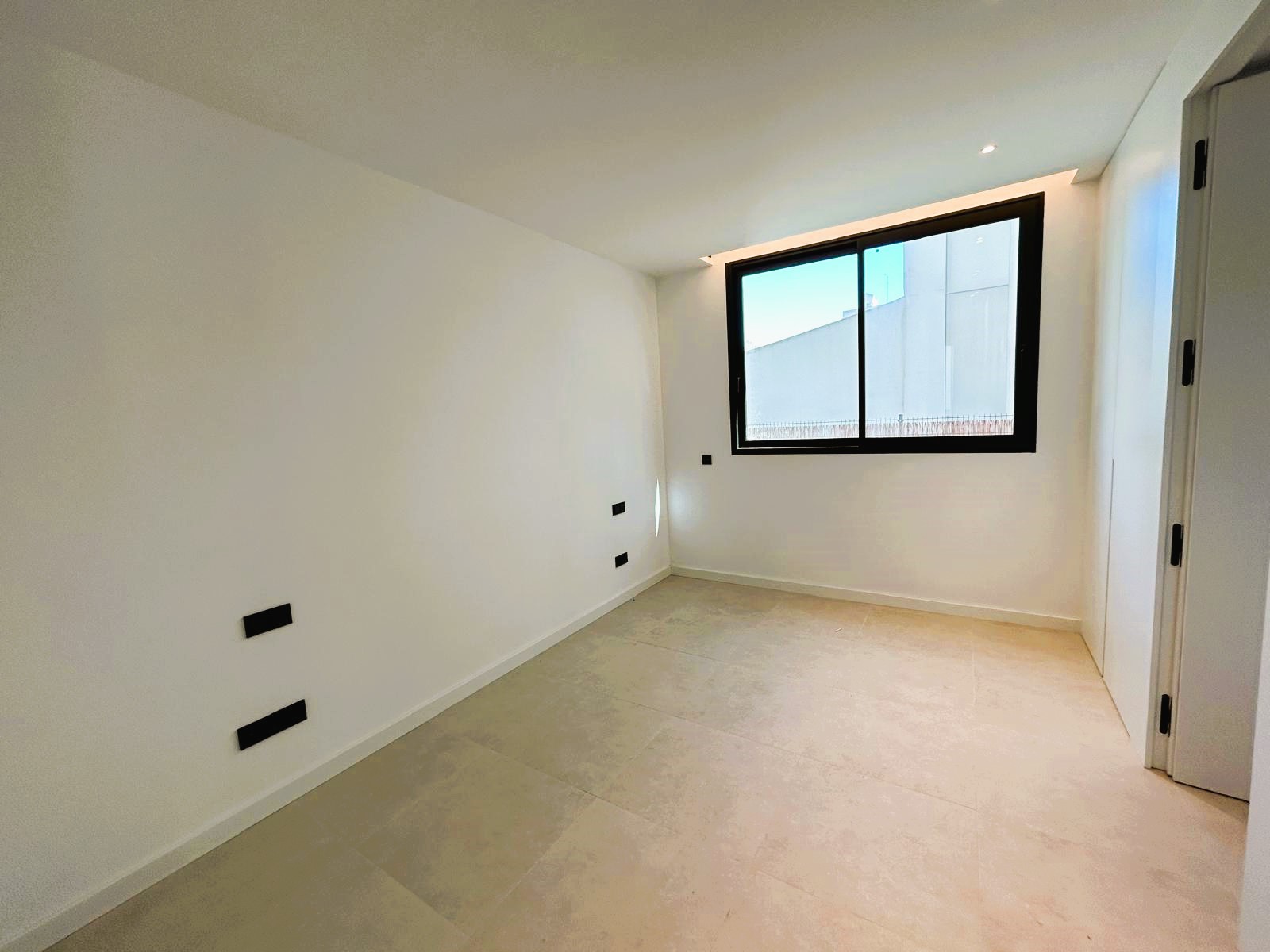 Квартира в Пальма-де-Майорка, Майорка, Испания 3 спальни, 87м2 №128065
