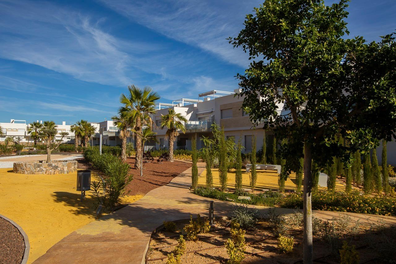 Bungalow in Alicante, Spain 2 bedrooms, 82 sq.m. No. 129049